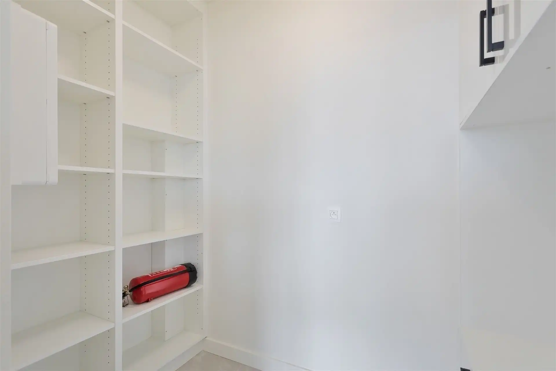 LUXUEUS / MOG. TOT GARAGEBOX foto 25