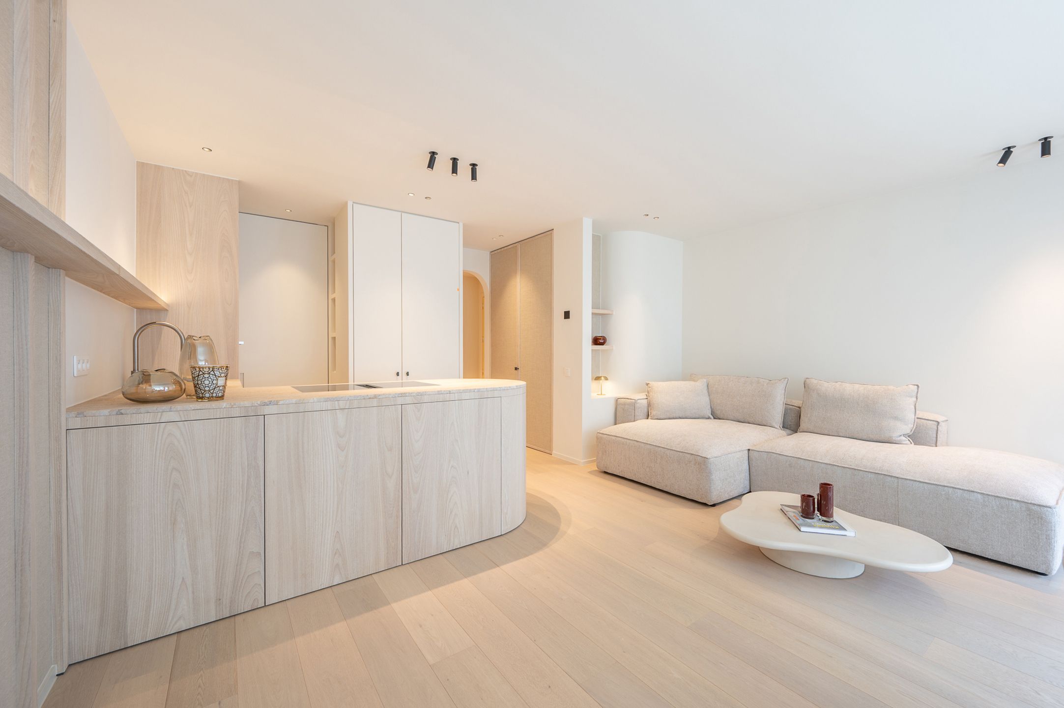 Stijlvol gerenoveerd appartement in het hart van het Zoute.. foto 2