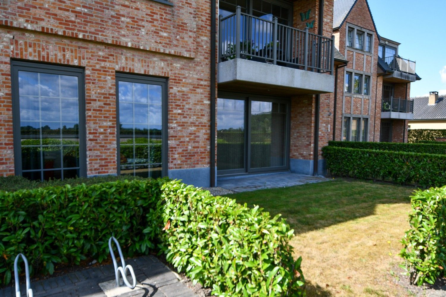 Gelijkvloers appartement met 2 slaapkamers, 2 terrassen en verzicht over de velden foto 13