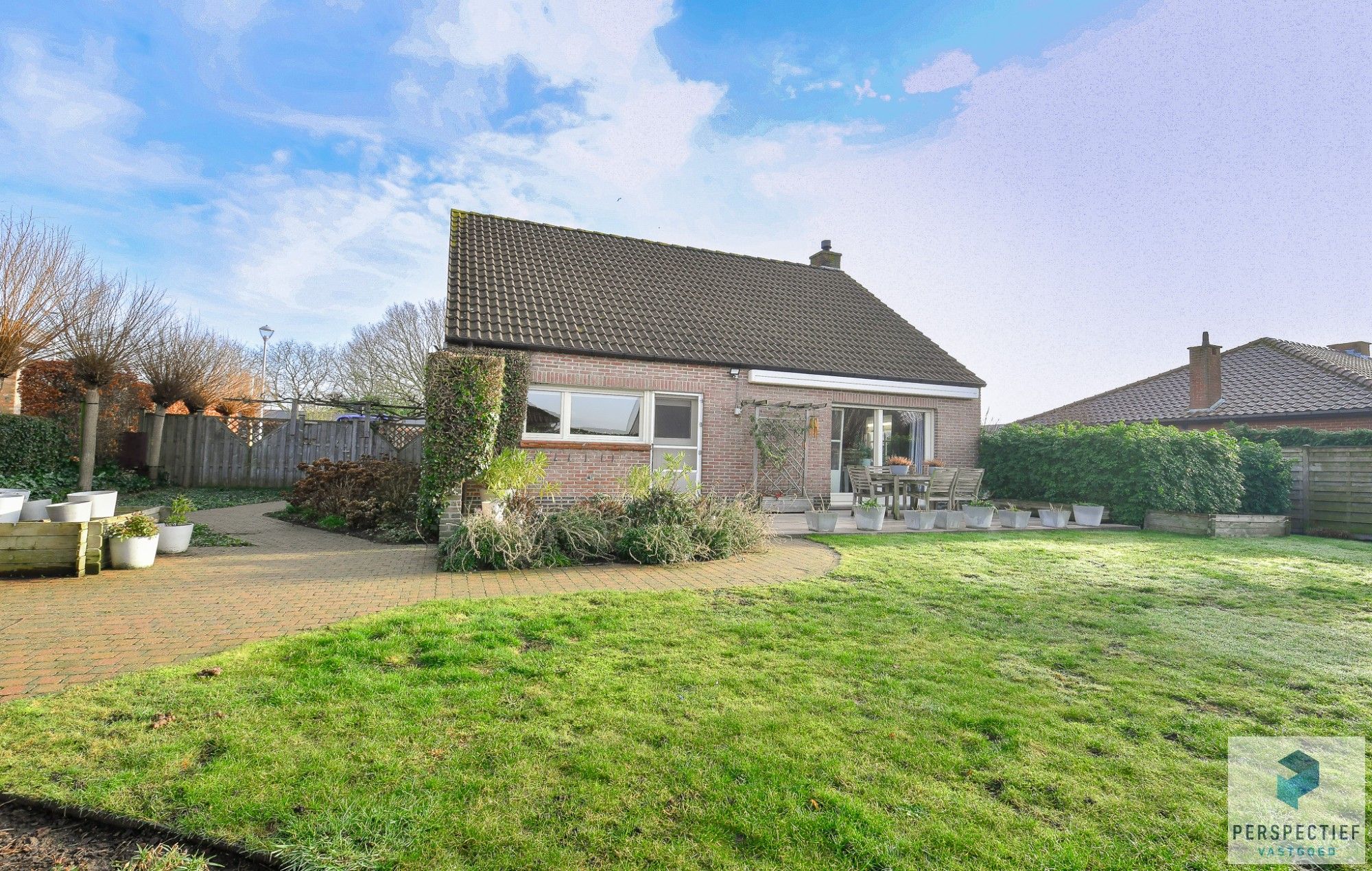 Uniek gelegen charmante villa met grote tuin in een rustige landelijke omgeving foto 2