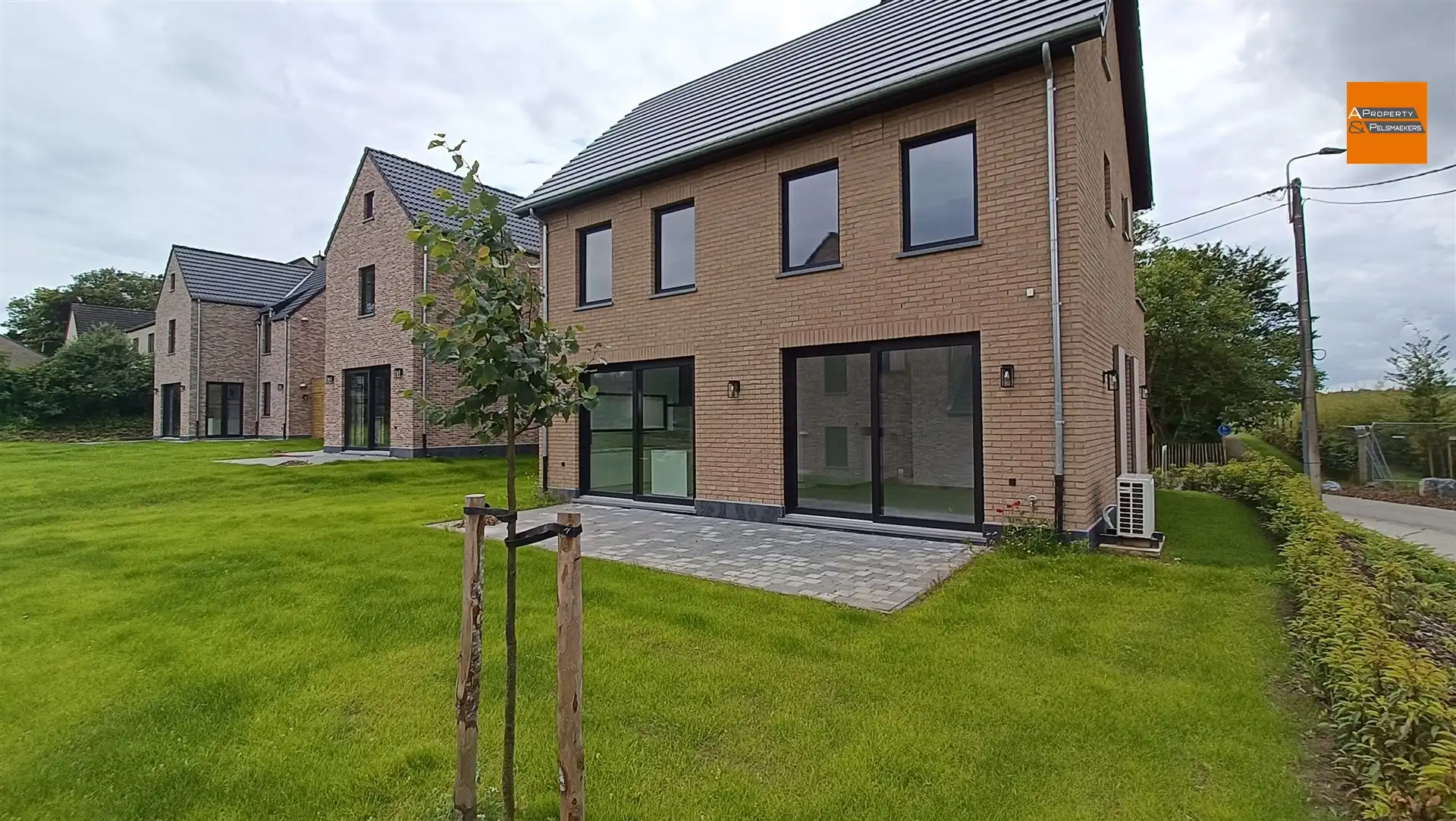 5-Slaapkamerwoning met 3 Badkamers in Everber foto 3