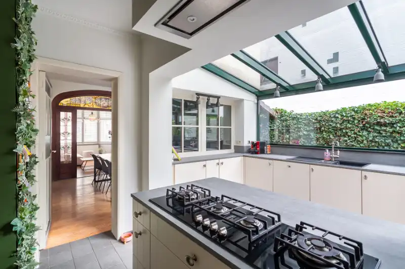 Toplocatie, authenticiteit, instapklaar, Z-W tuin! foto 7