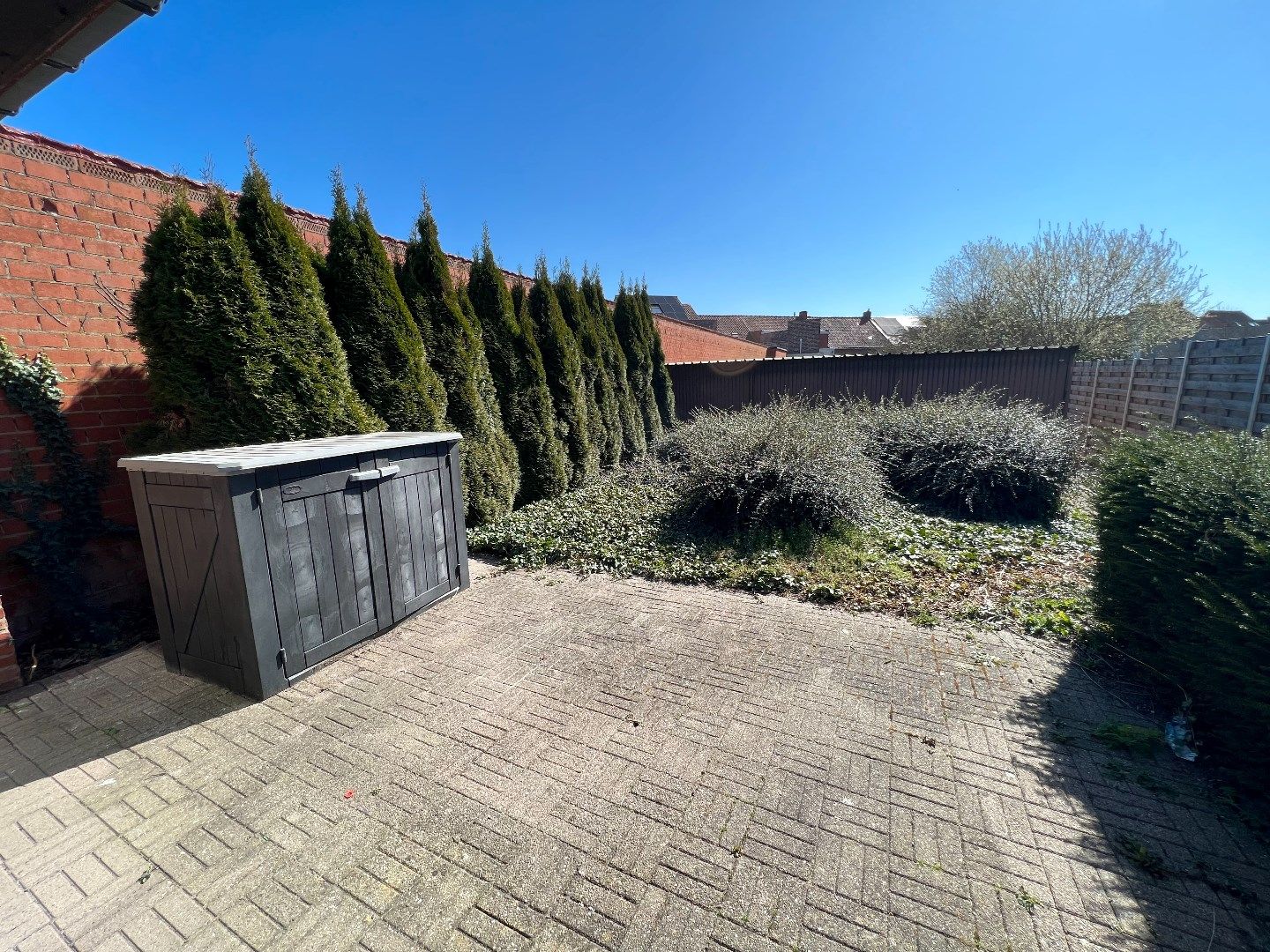 GEZELLIG GELIJKVLOERS APPARTEMENT TE HUUR IN LANGEMARK foto 7
