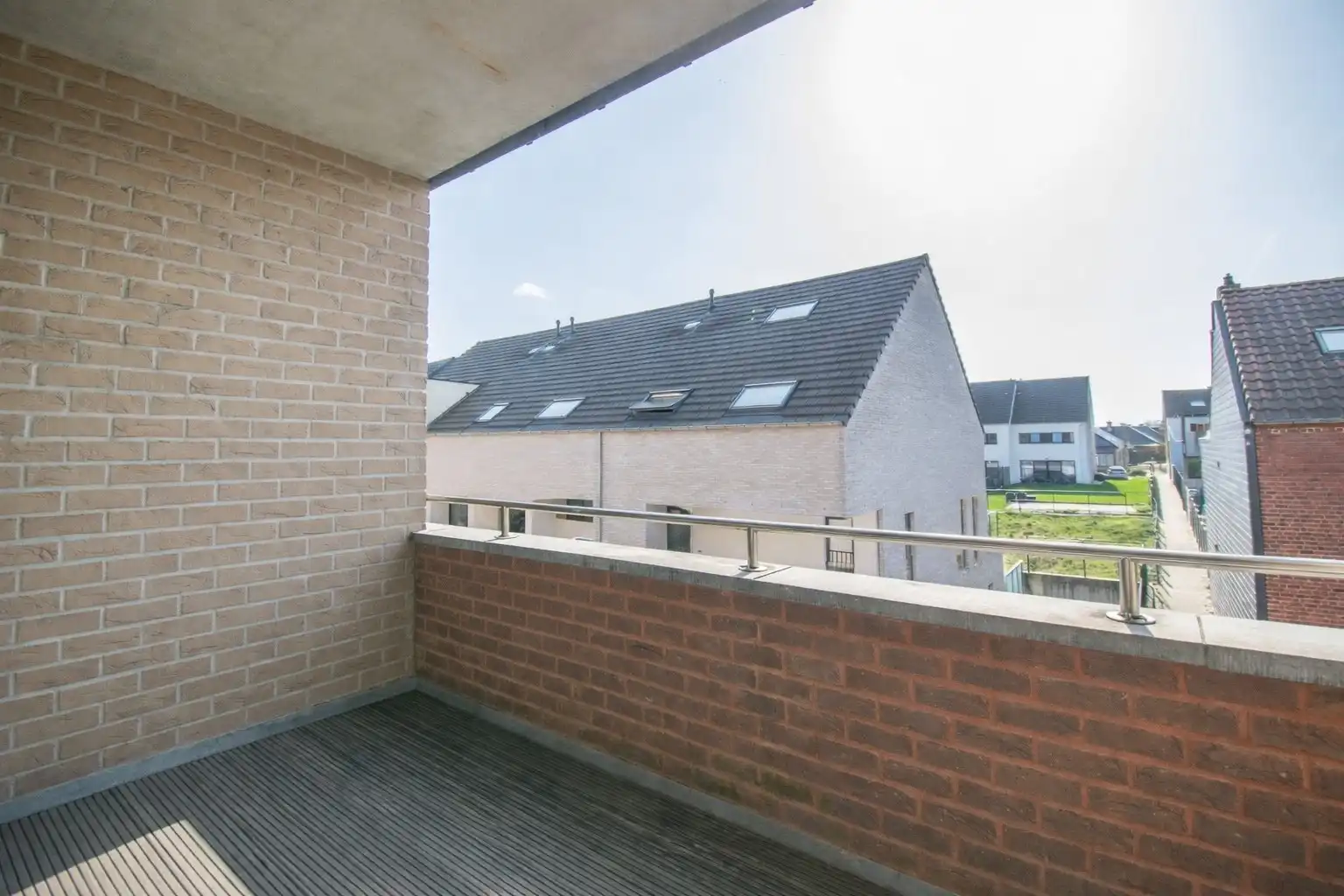 RUIM APPARTEMENT (EPC: B) MET 3 SLAAPKAMERS + GARAGE! foto 11