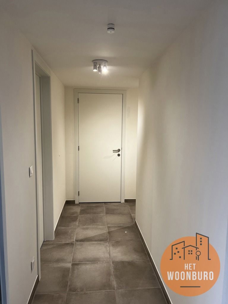Nieuwbouw duplex met vrij beroepersruimte en 2 staanplaatsen foto 7