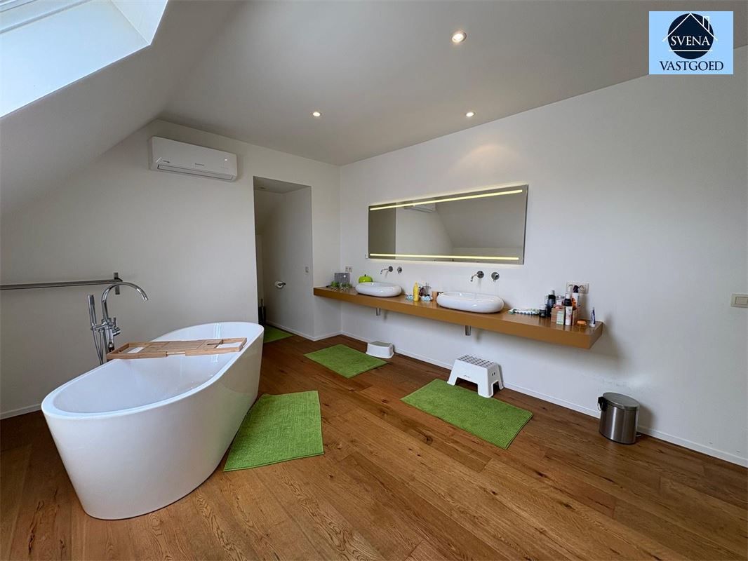Open bebouwing met 6 kamers en 2 badkamers foto 15