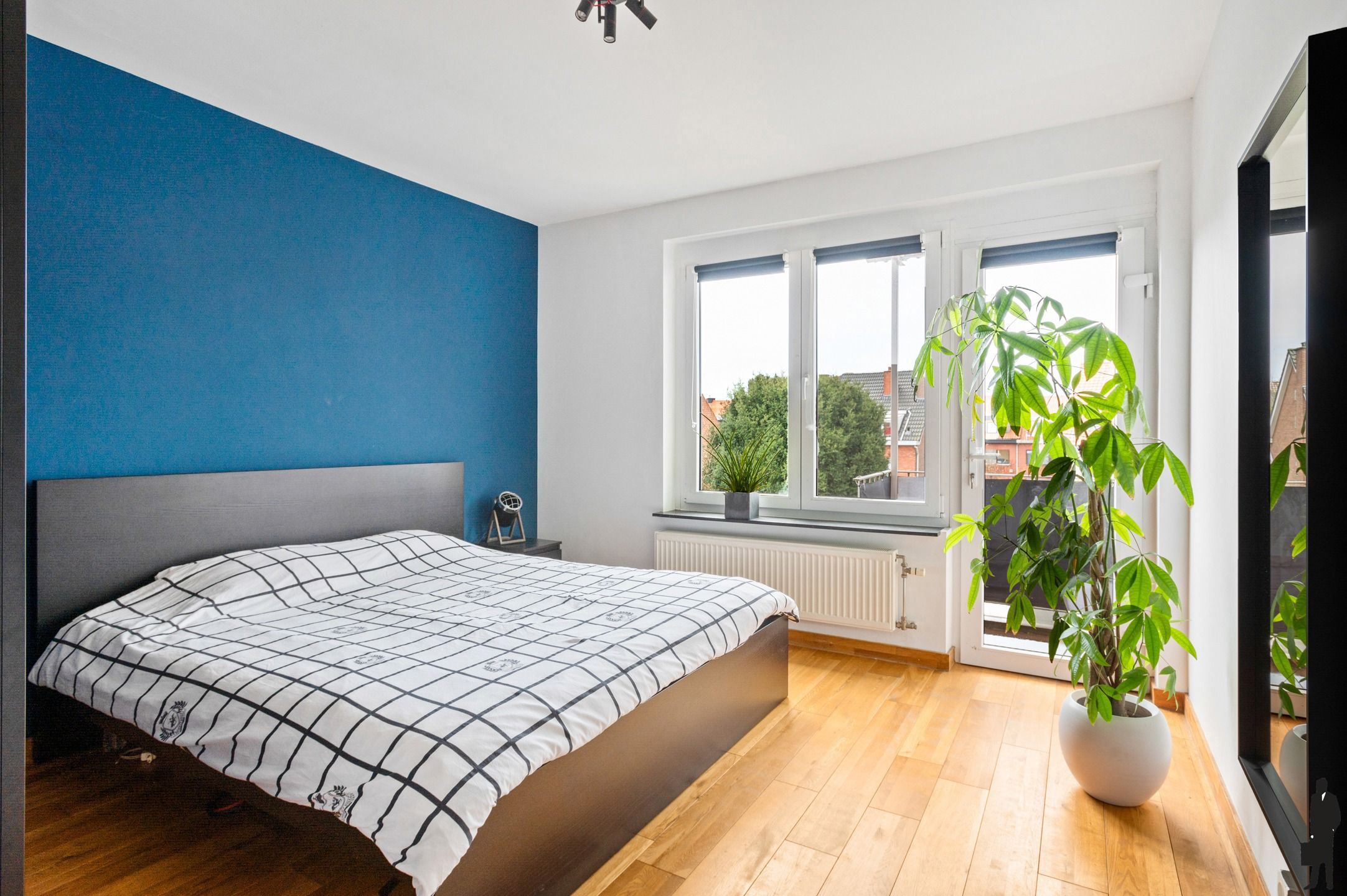 Instapklaar appartement met terrasje in Borsbeek foto 12