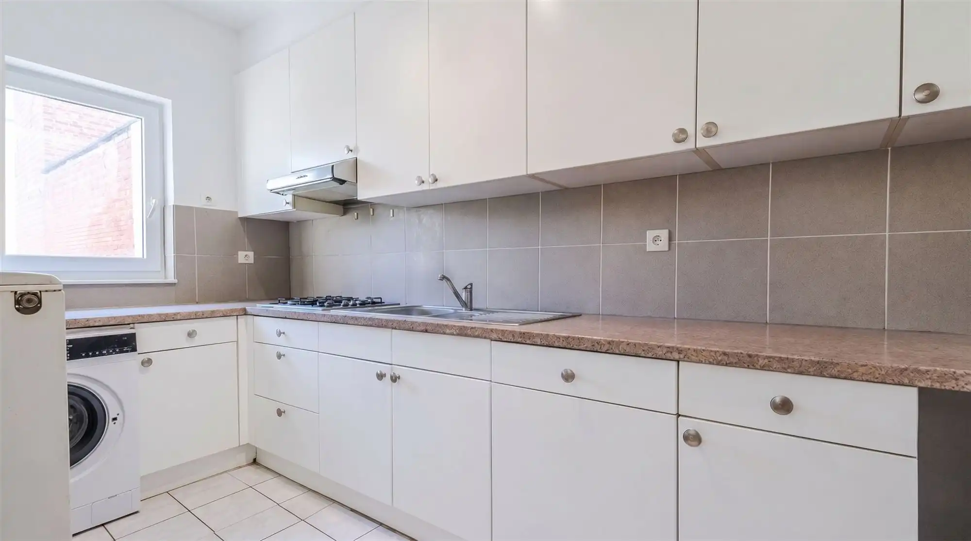 Opbrengsteigendom met 3 verhuurde appartementen foto 8