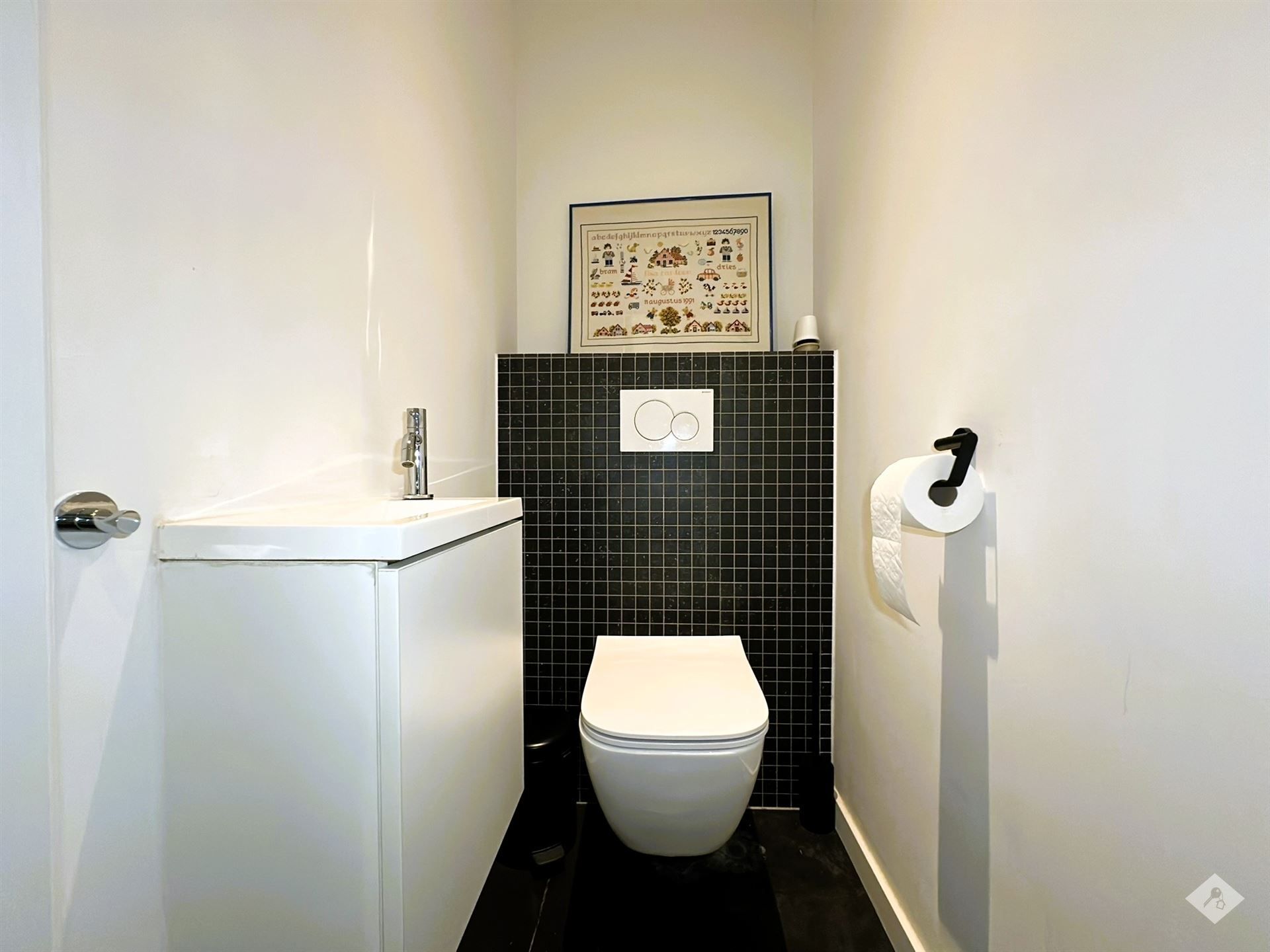 Volledig gerenoveerde woning met architecturale uitstraling te Buggenhout foto 8