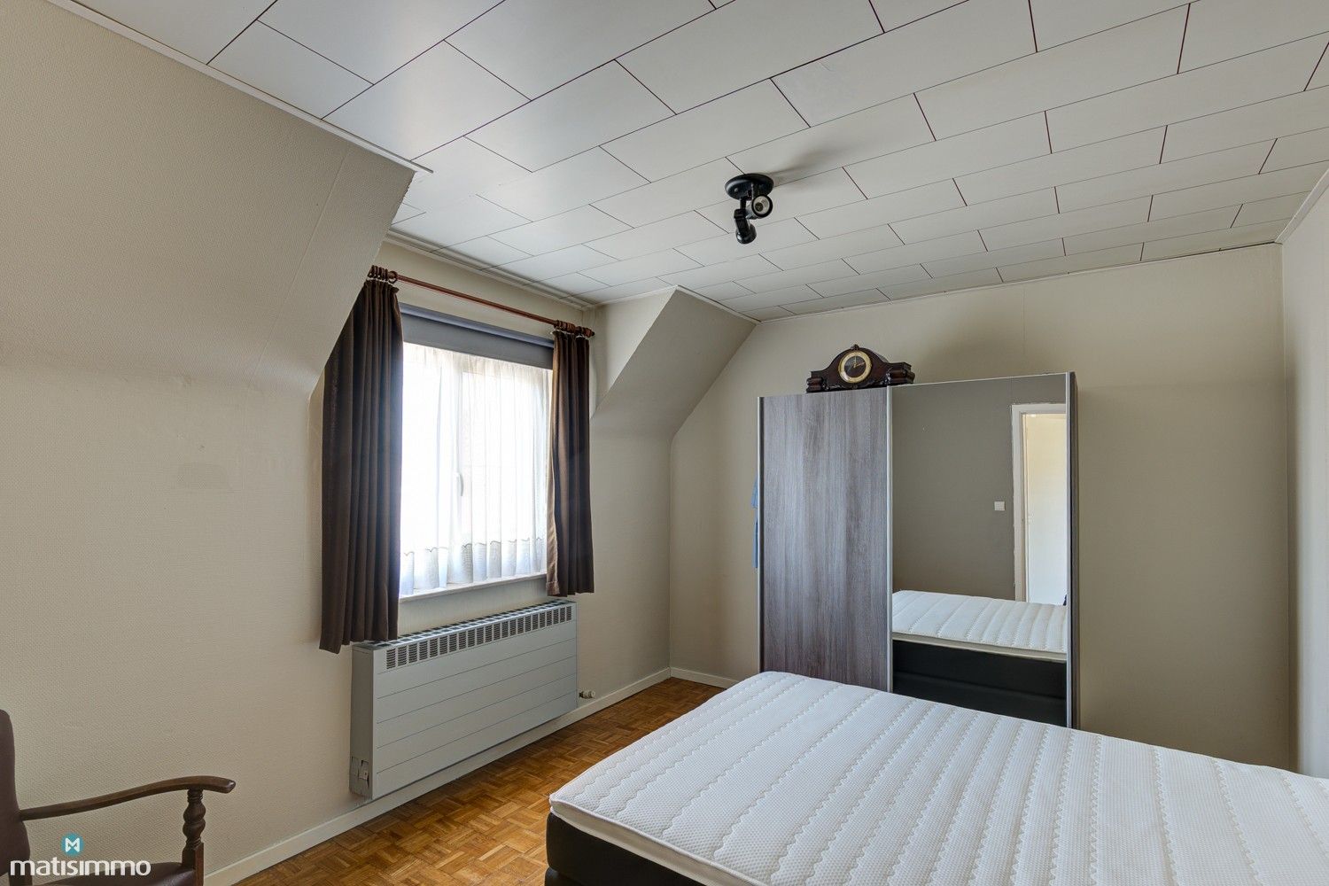 STATIGE, VRIJSTAANDE EENGEZINSWONING MET 4 SLAAPKAMERS EN 2 BADKAMERS OP RUIM PERCEEL IN VLIJTINGEN foto 18