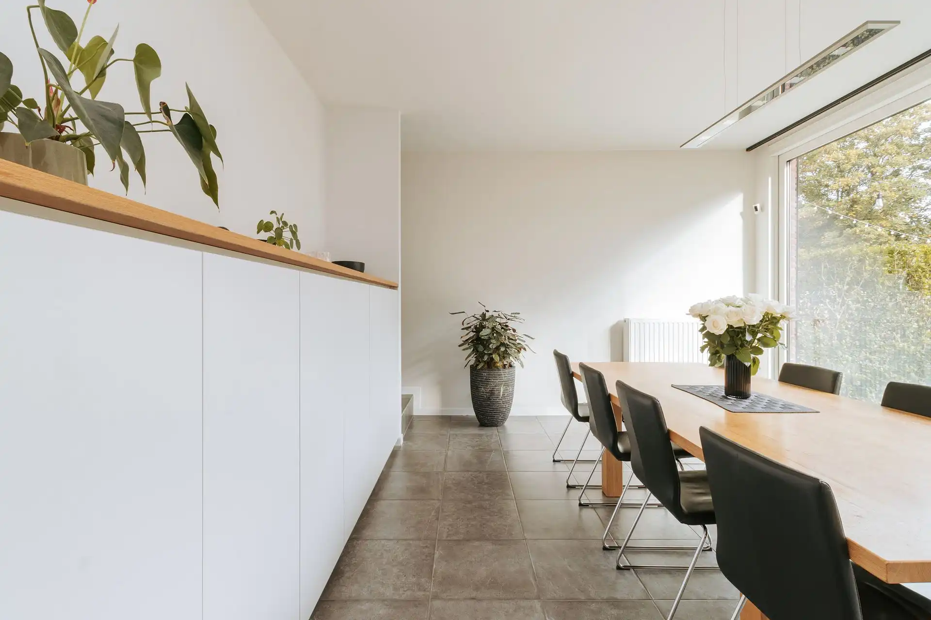 Instapklare gezinswoning met tuin in hartje Boechout foto 5
