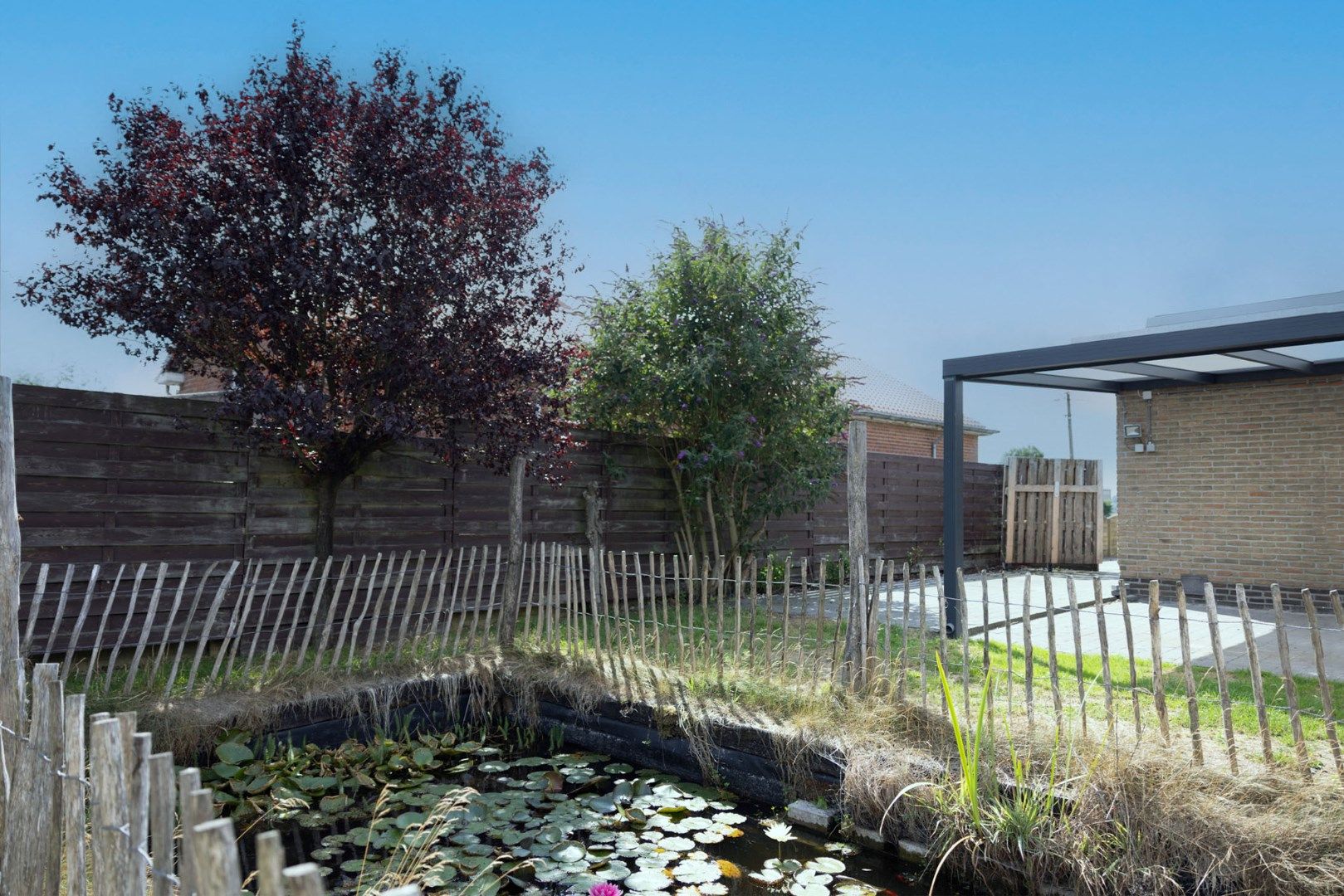 Bungalow met 2 slpks en bijgebouwen landelijk gelegen te Adegem foto 6