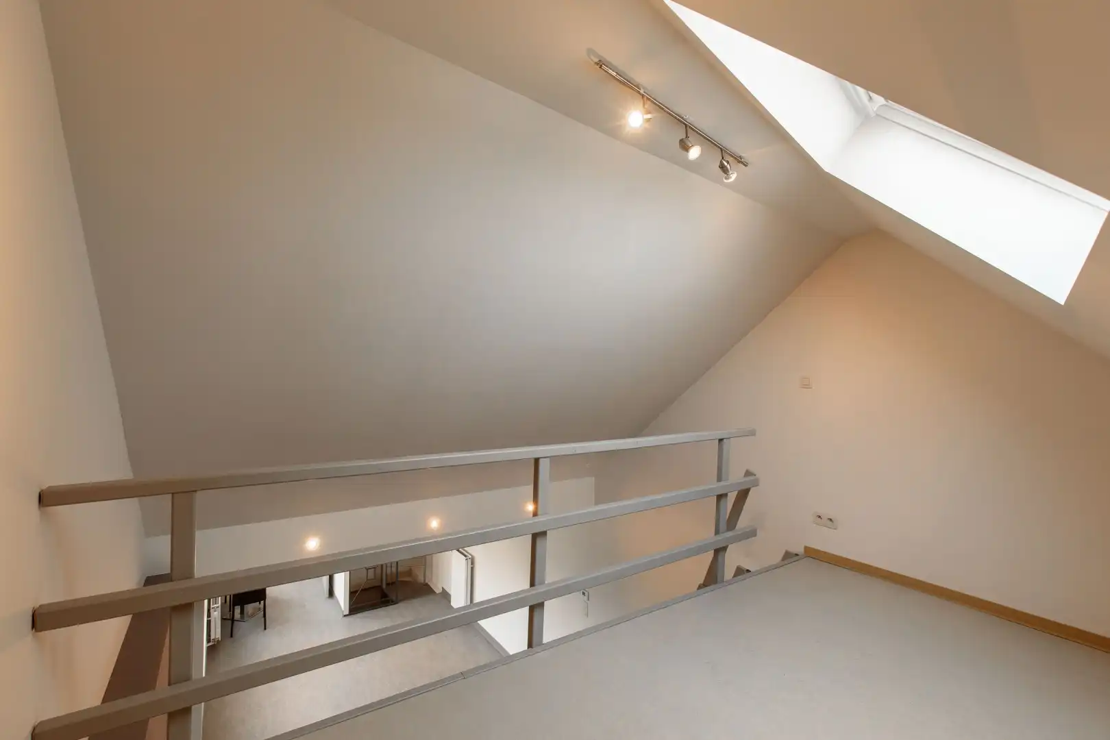 Duplexappartement met garage foto 22
