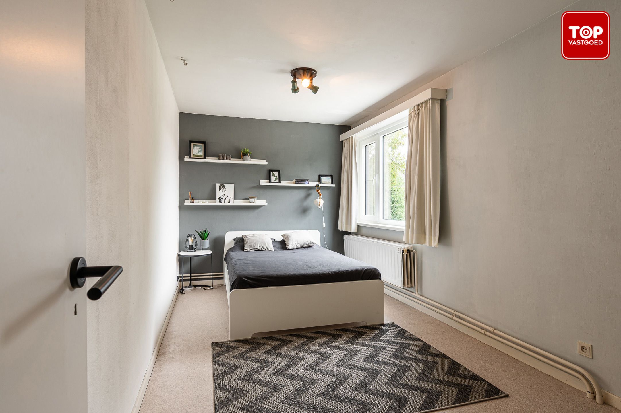 Ruime woning met 4 slaapkamers en fantastische tuin in Drongen foto 17