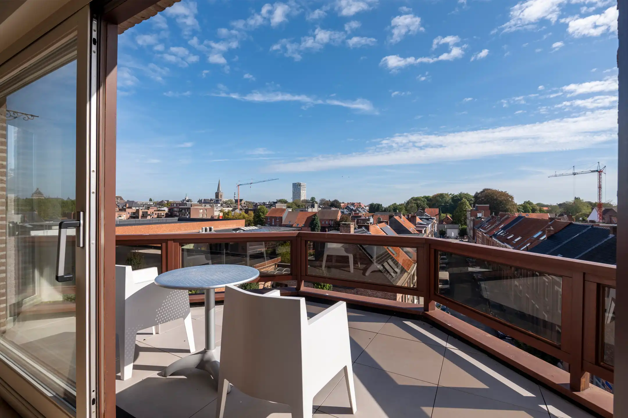 Ruim duplexappartement van ca. 200 m² met riant dakterras foto 6