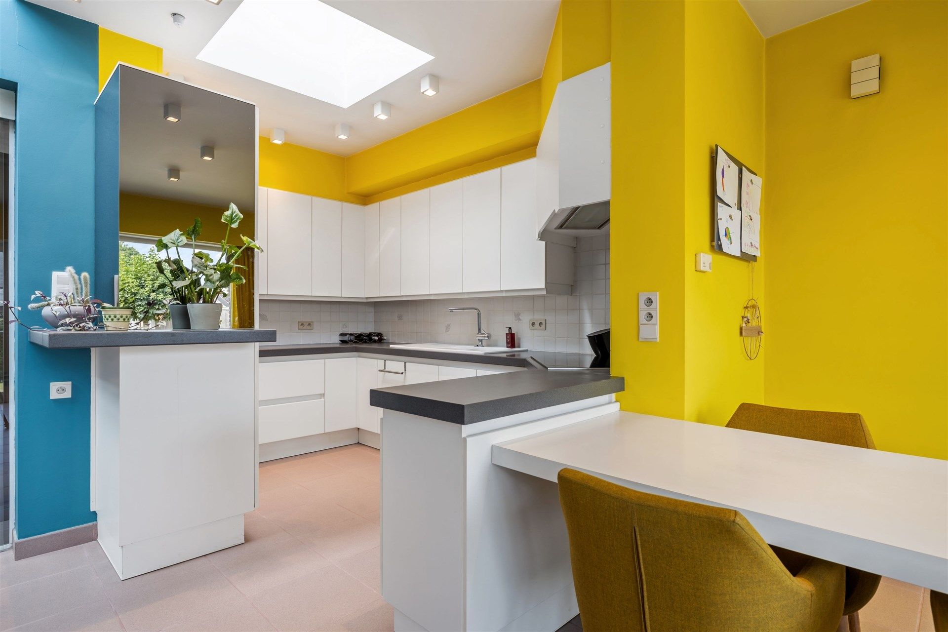 Instapklare gezinswoning met 3 slaapkamers nabij het centrum foto 13