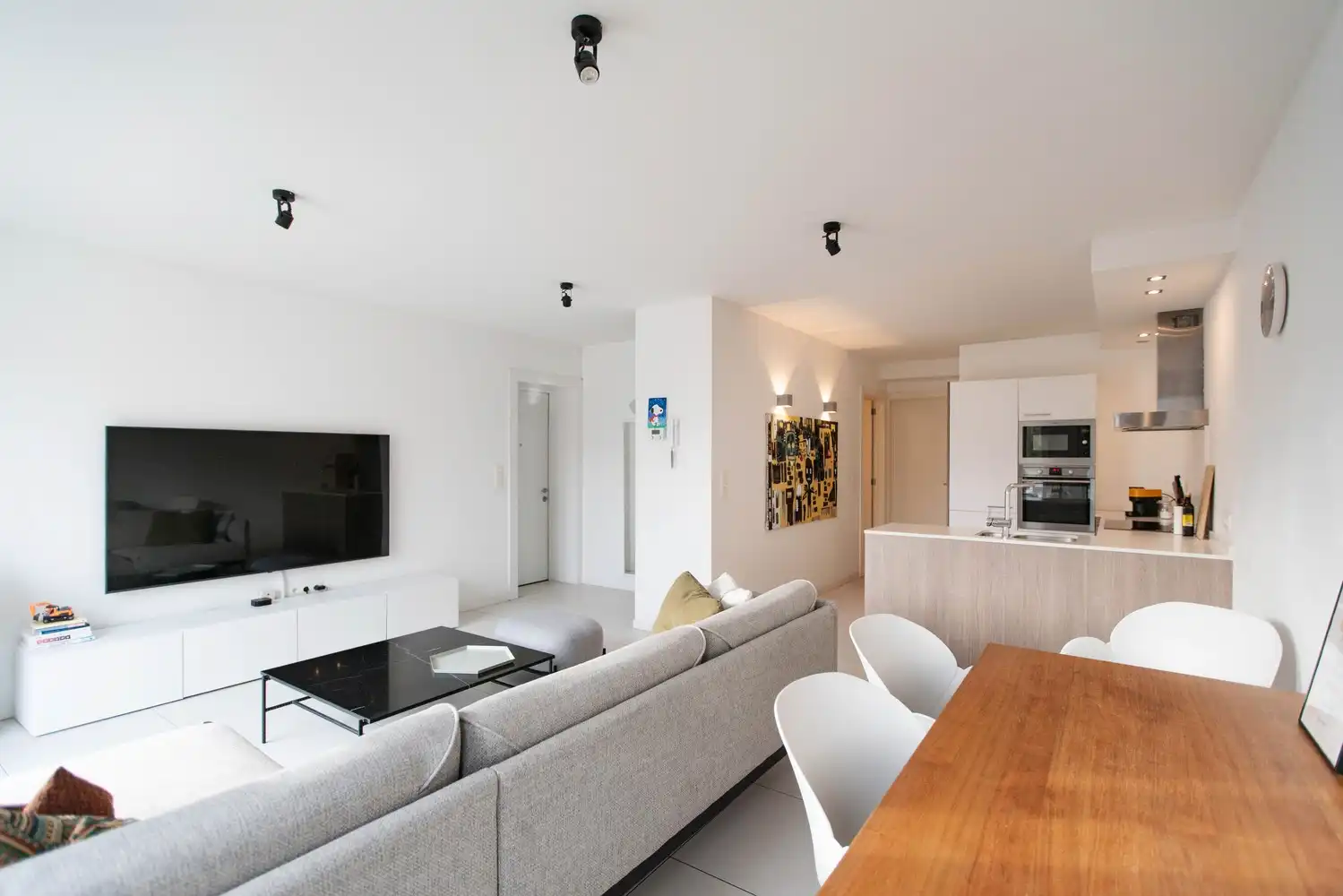 Licht en modern 2-SLK appartement foto {{pictureIndex}}