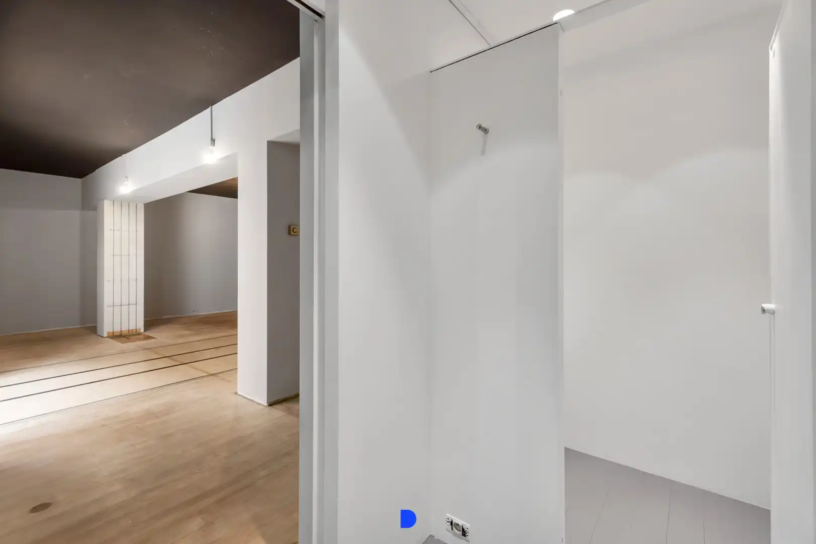 Centraal gelegen handelspand! foto 6