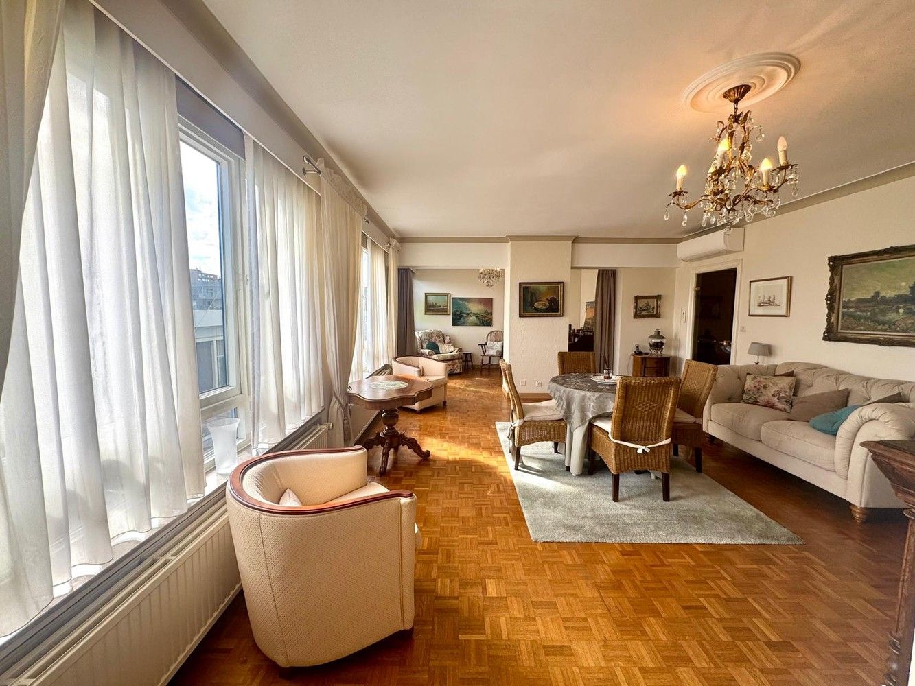 Instapklaar appartement pal in Genk-centrum (H.O.B.) foto 7