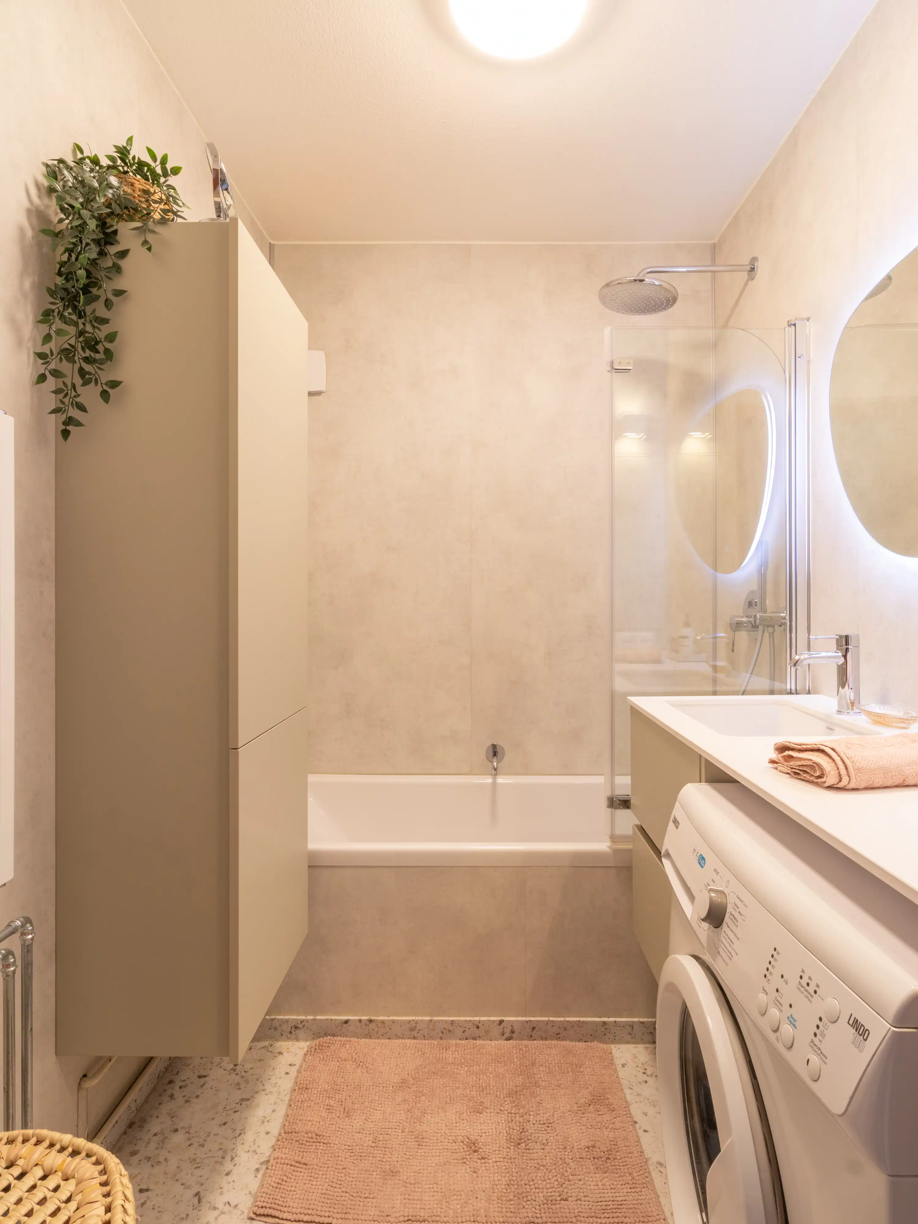 Licht appartement met twee terrassen en autostaanplaats foto 12