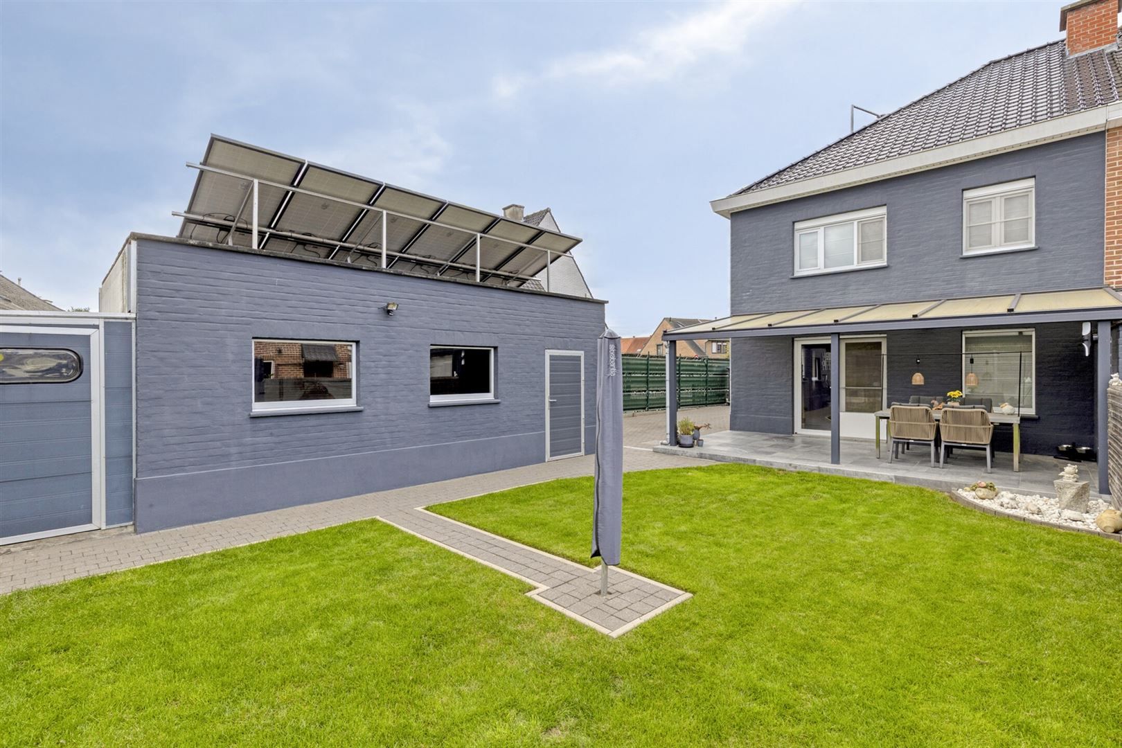 Verzorgde woning met 3 slpk en garage foto 26