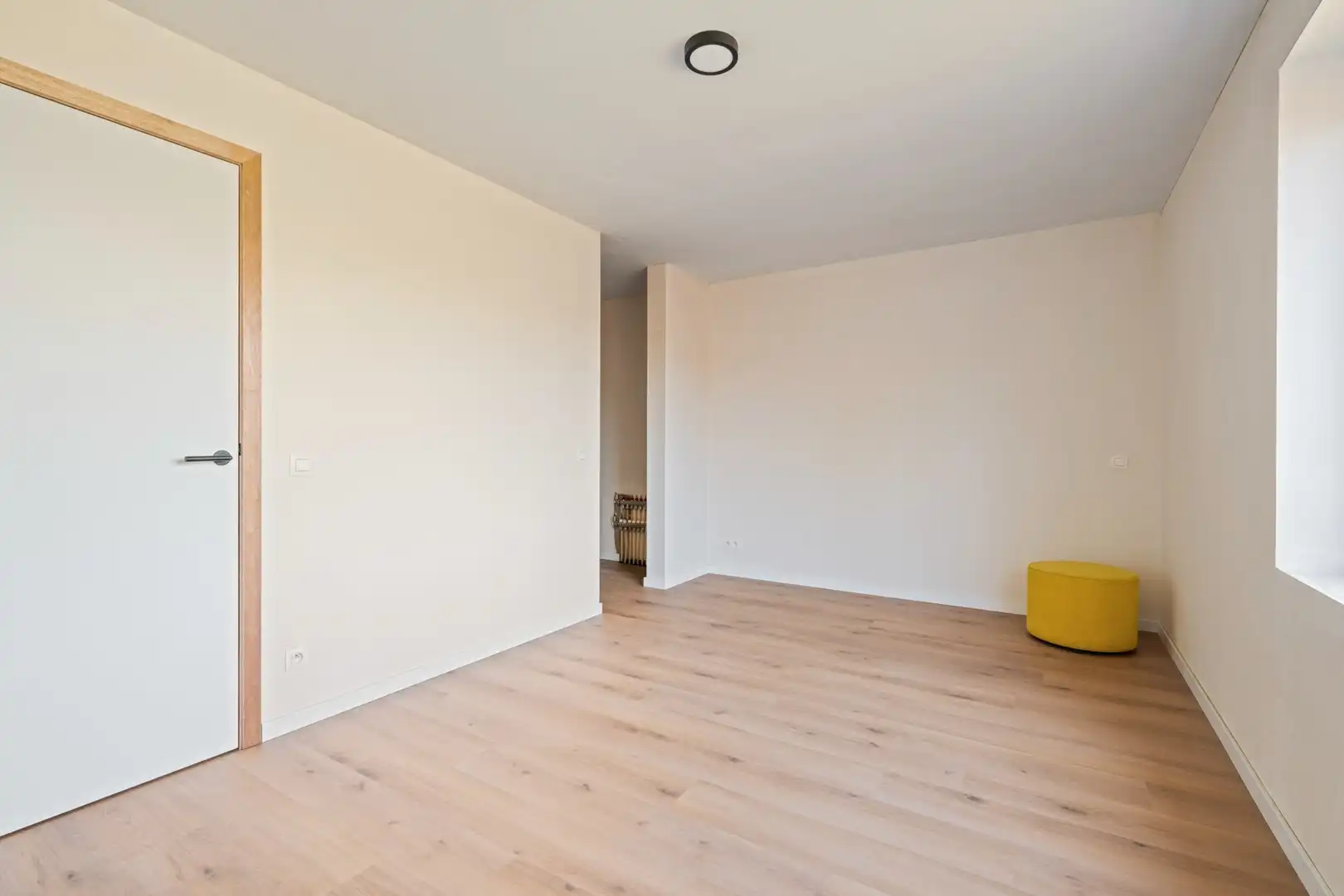 BEZOEKMOMENT OP 06/09 - Kwalitatief afgewerkte lichtrijke en ruime nieuwbouw woning met tuin en 3 volwaardige slaapkamers foto 18