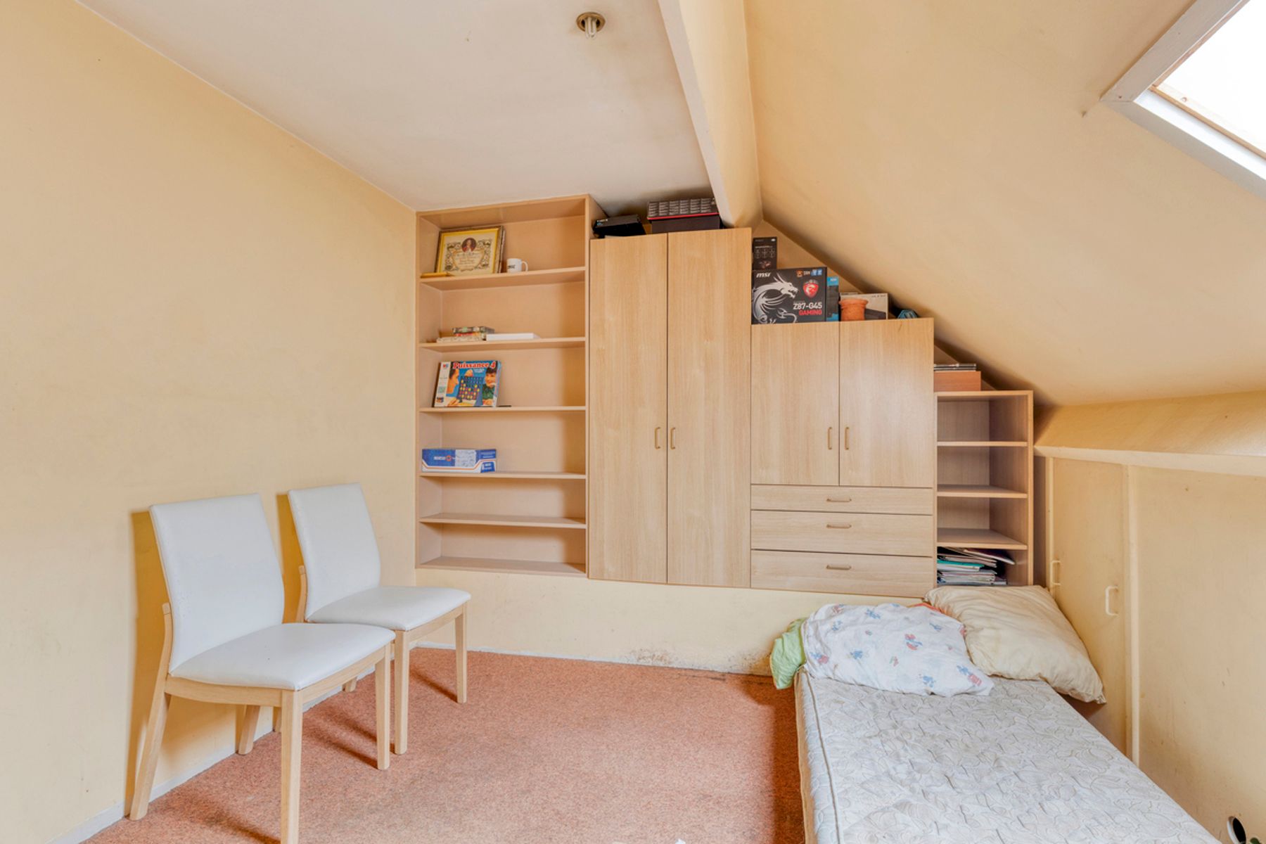 Mooie rijwoning met potentieel foto 17