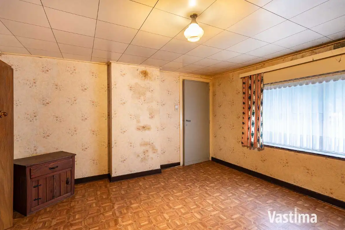 Woning met loods en grote tuin foto 15
