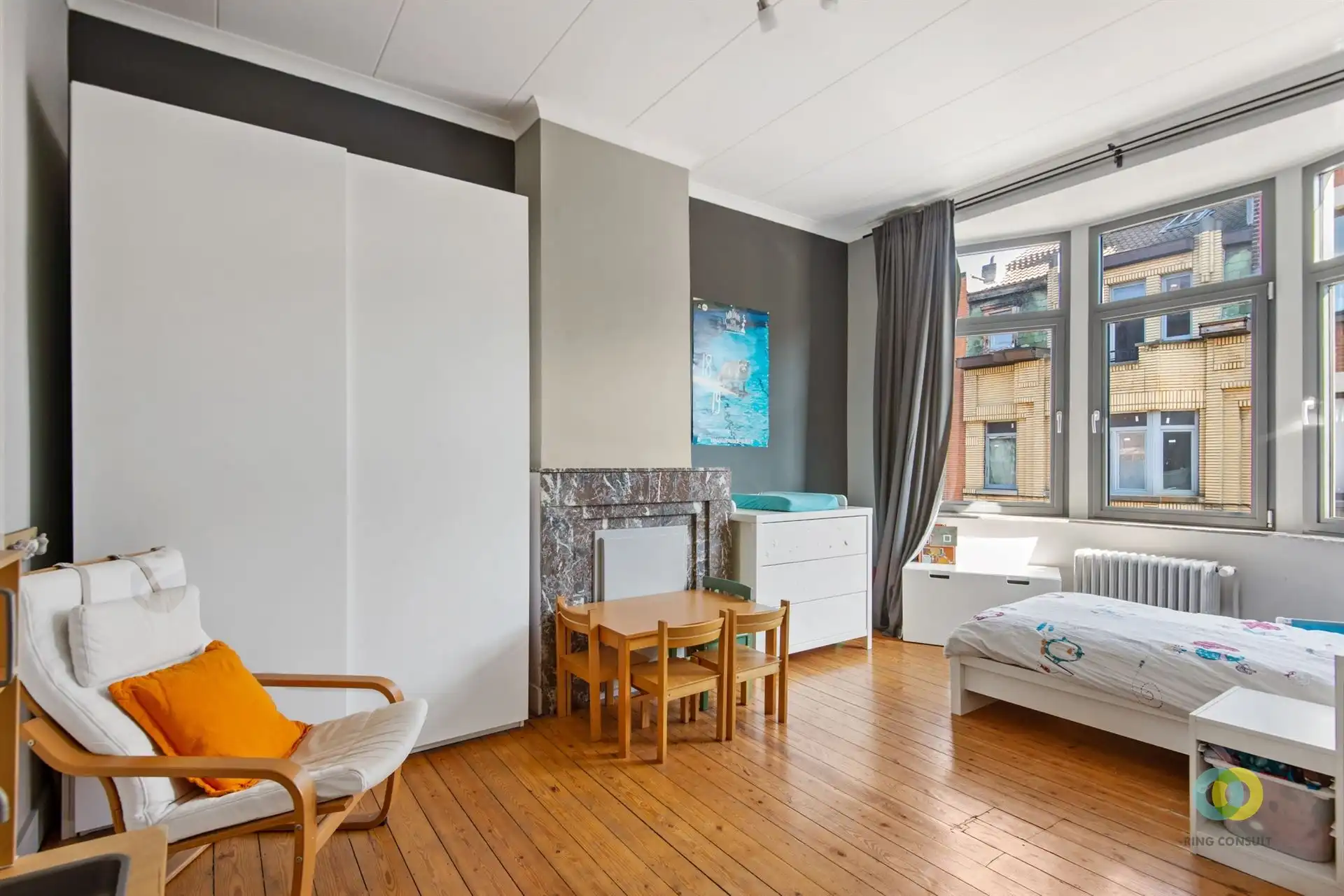 Charmante eengezinswoning met tuin foto 11