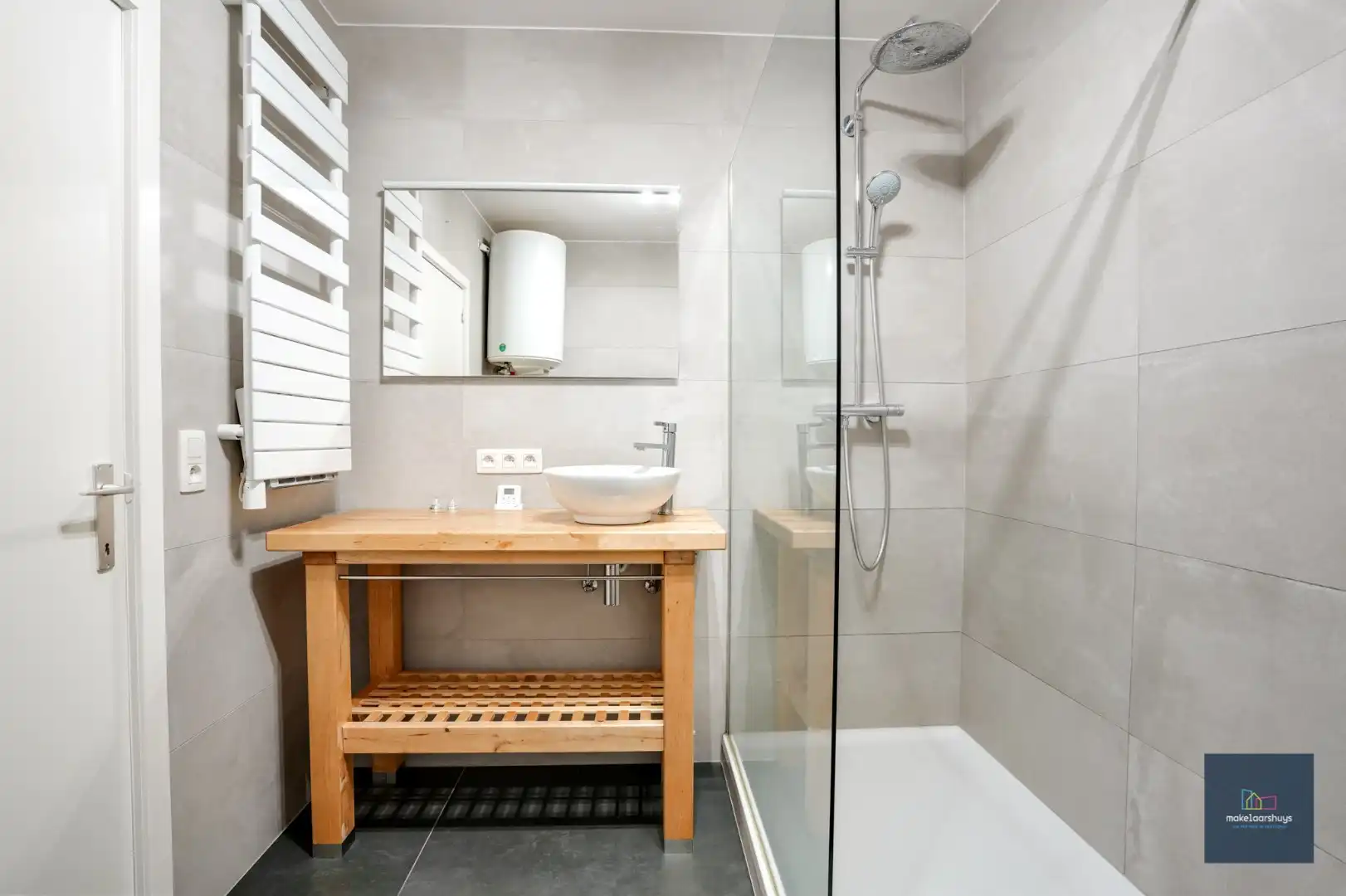 Ruim duplex appartement in centrum Mariakerke foto 10