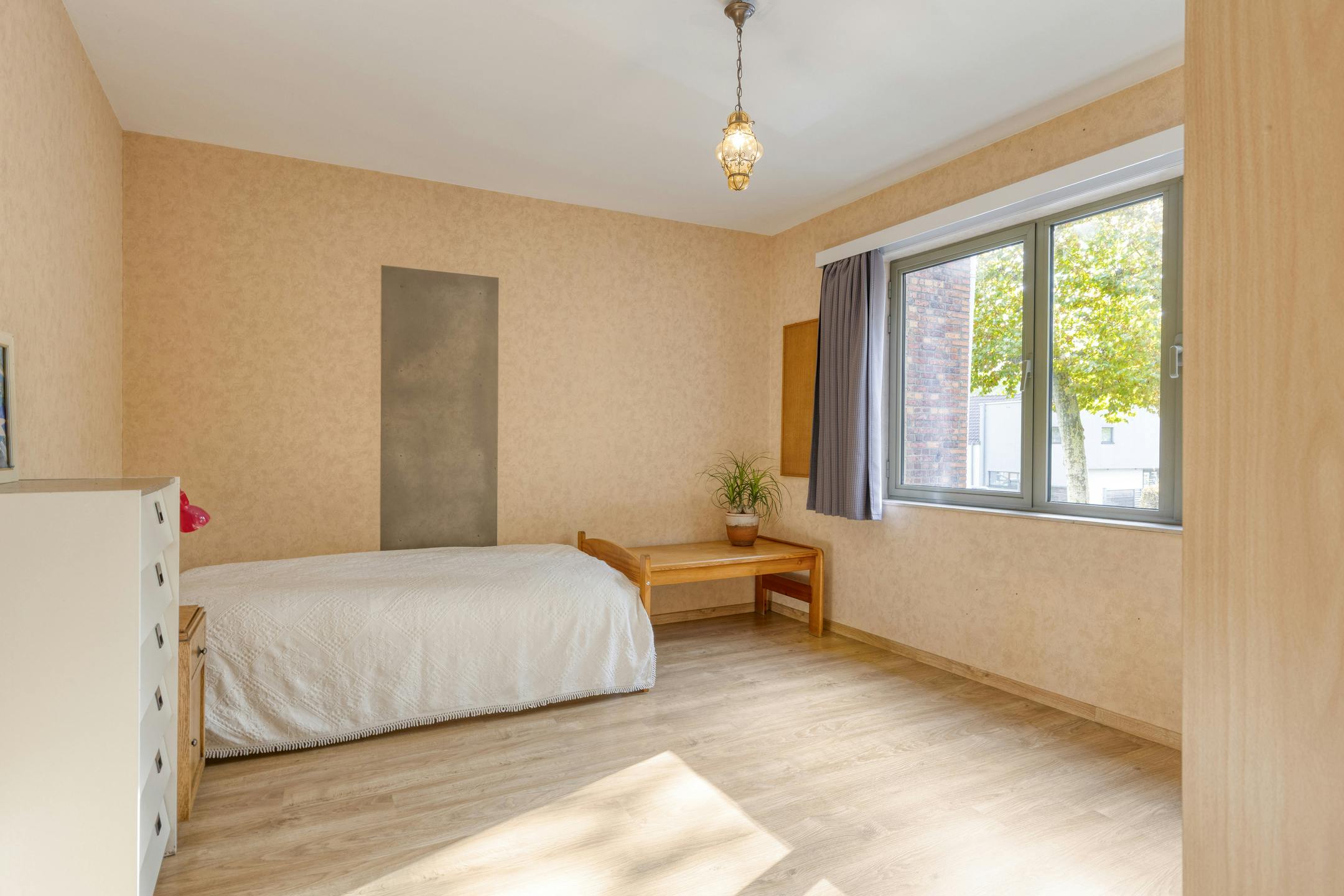 Ruim huis met 5/6 slaapkamers, garage en tuin in Boom foto 19