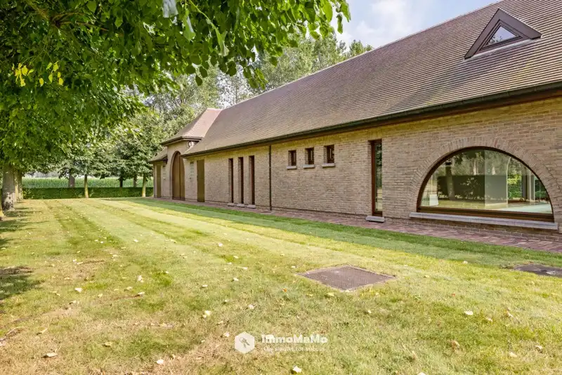 UNIEKE VILLA MET BINNENZWEMBAD EN PAARDENSTALLEN OP EEN TOPLOCATIE TE KOOP IN MENDONK (GENT) foto 63