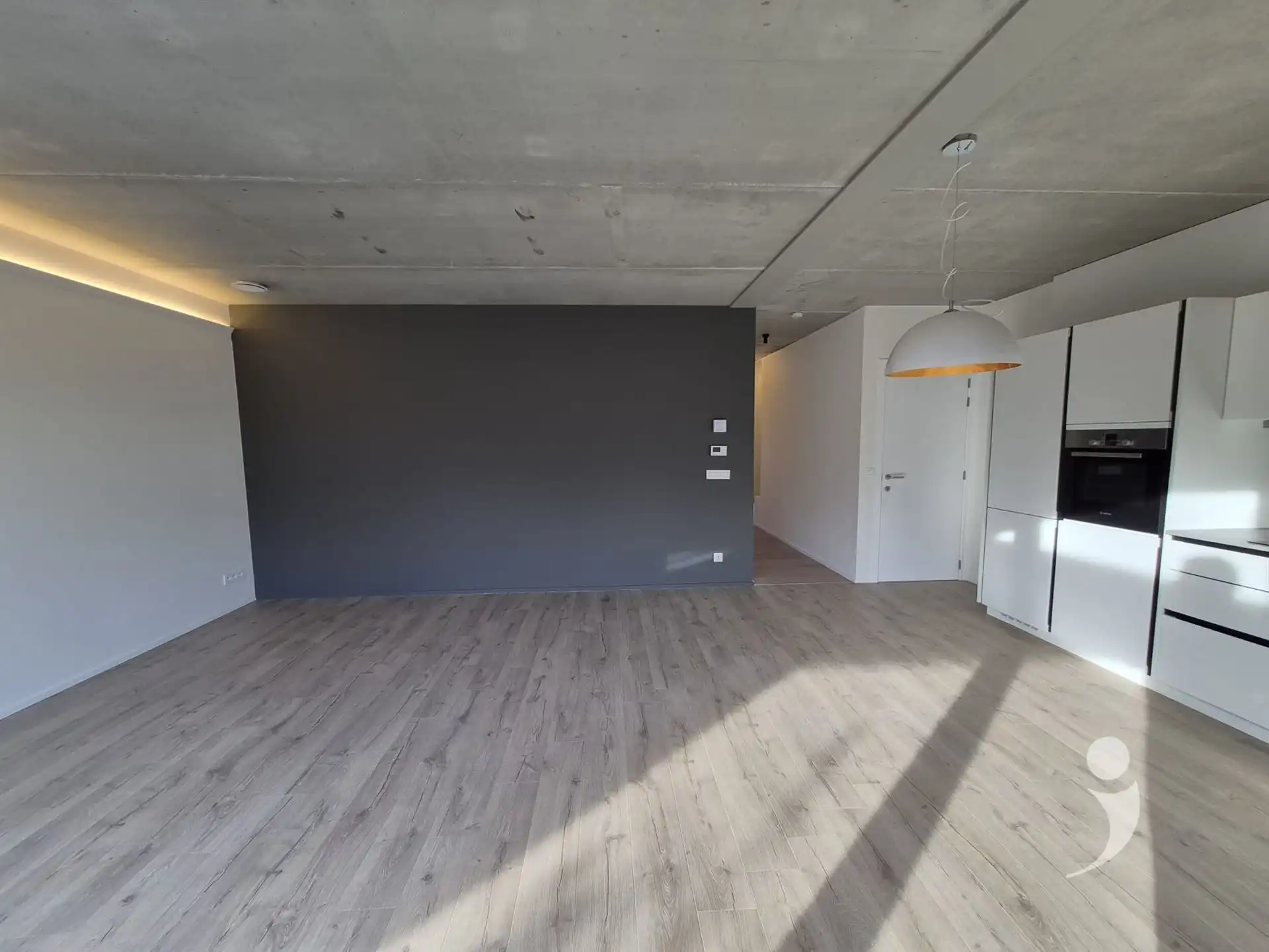 ééngezinswoning in een rustige wijk foto 5