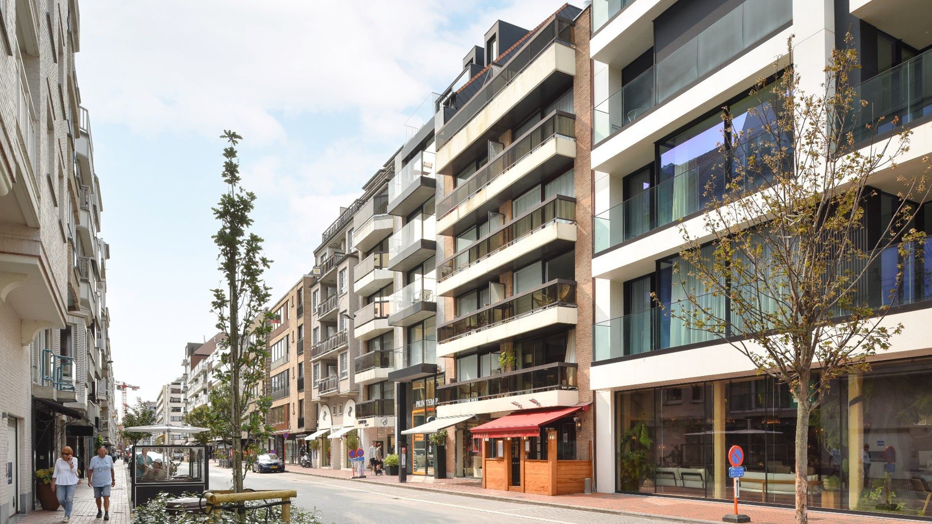 Vernieuwd en zeer zonnig appartement  met zicht op het Driehoeksplein gelegen op de Kustlaan  vlakbij  het strand. foto 23