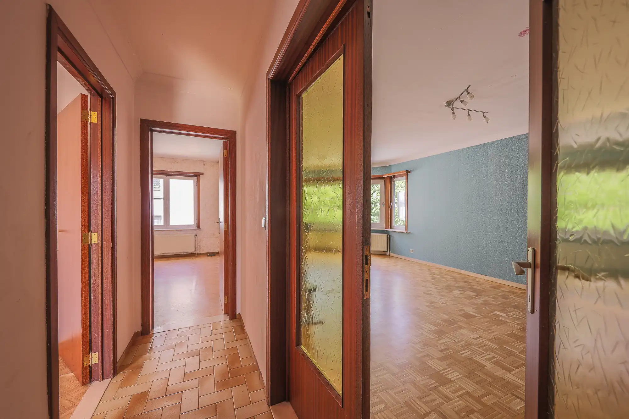 Ruim hoekappartement met zuid-gericht terras foto 21