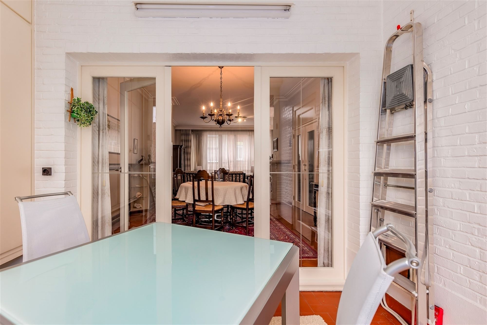 Praktijkwoning met 6 - 7 slaapkamers en gezellige tuin foto 19