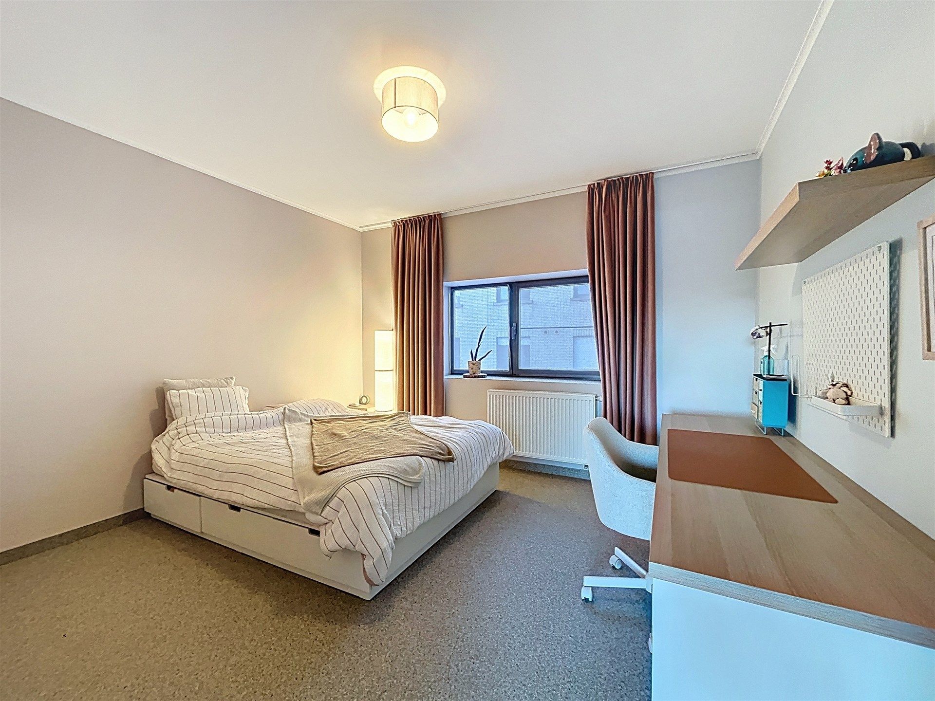 Energiezuinige gezinswoning met 5 slaapkamers en bijgebouw op perceel van 511m² foto 12