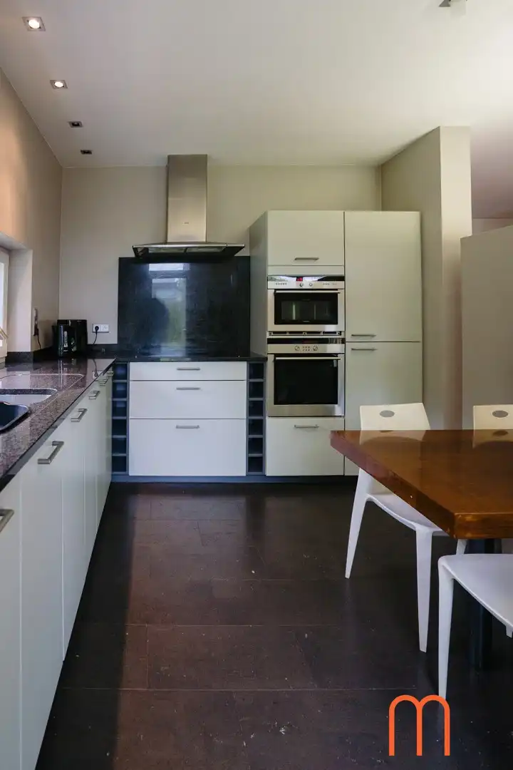 Moderne alleenstaande villa te huur in Mariakerke foto 7