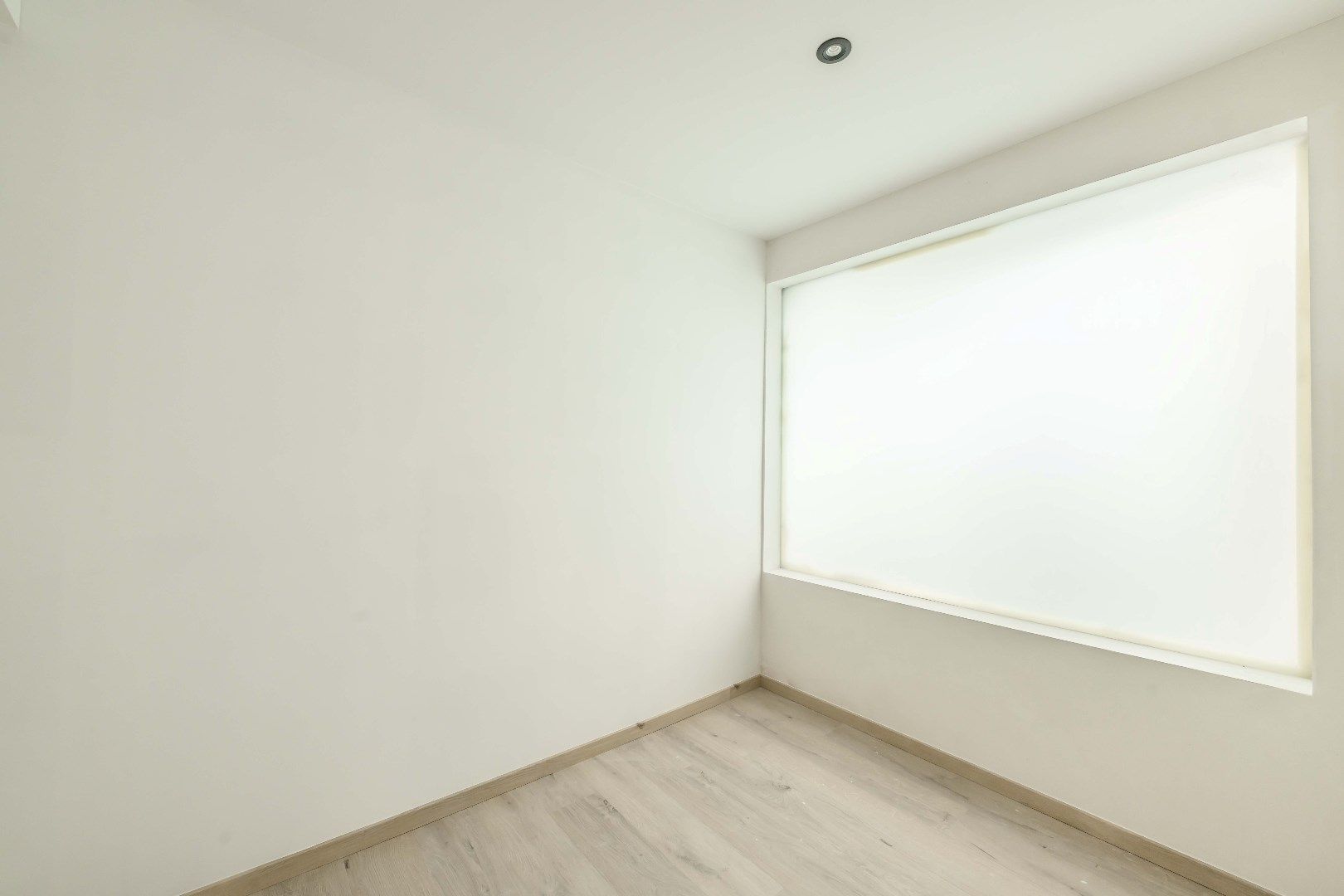 INSTAPKLAAR HOEKAPPARTEMENT (134,80 m²) MET 2 SLPKS EN TERRAS  foto 7