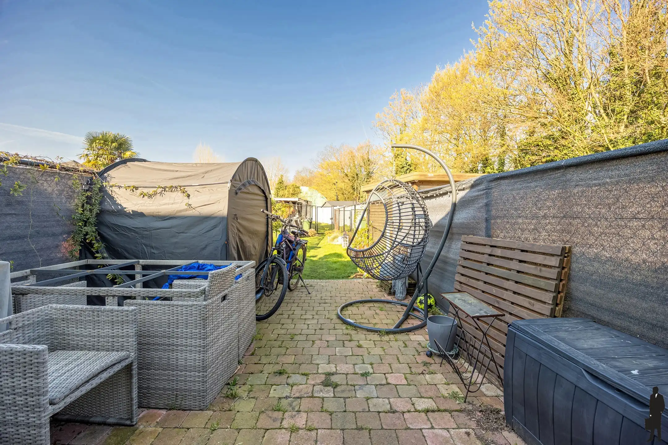 Instapklare woning met 3 slpk &  tuin met achteruitweg foto 12