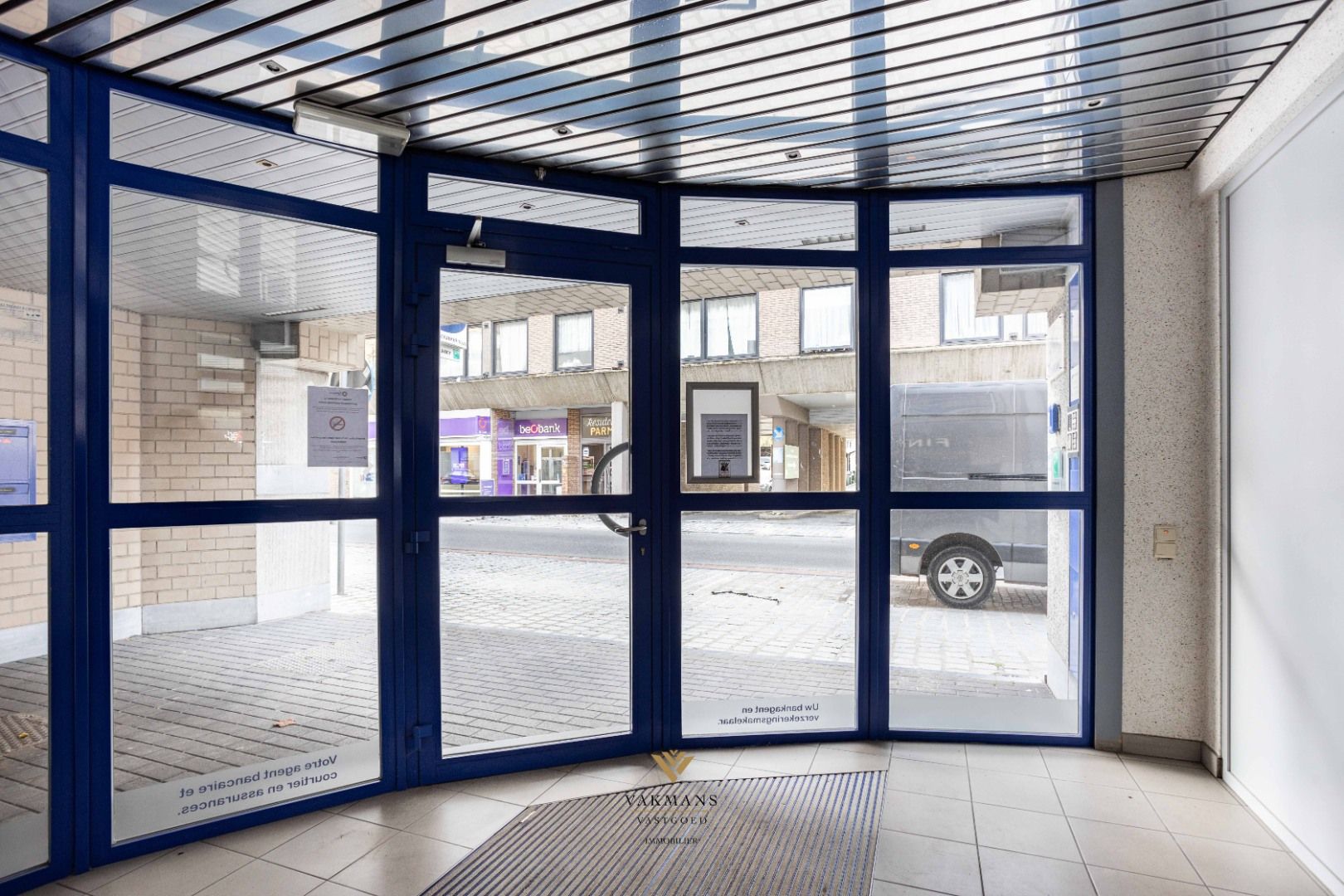 Pal in het centrum met 2 slaapkamers en garage foto 3