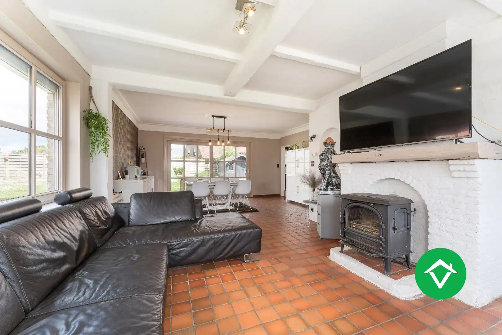 Landelijke gezinswoning met rustige ligging, 3 slaapkamers en een inpandige garage foto 5