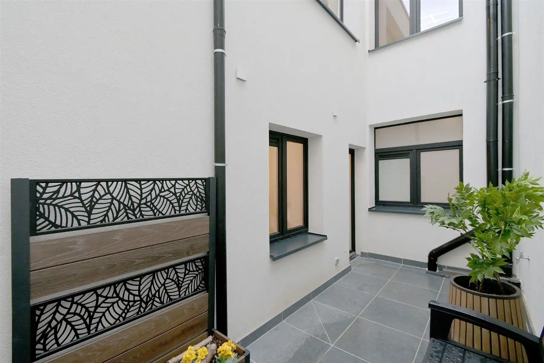 Gerenoveerde woning met 3 slaapkamers te Berchem! foto 18