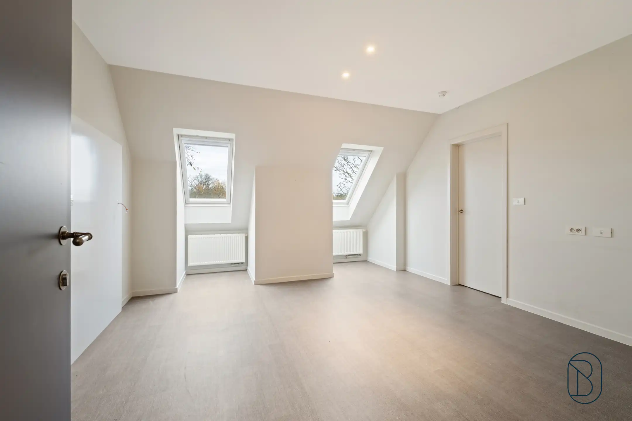 Prachtige hoevewoning met loods en bouwgrond op 2,7 hectare foto 32