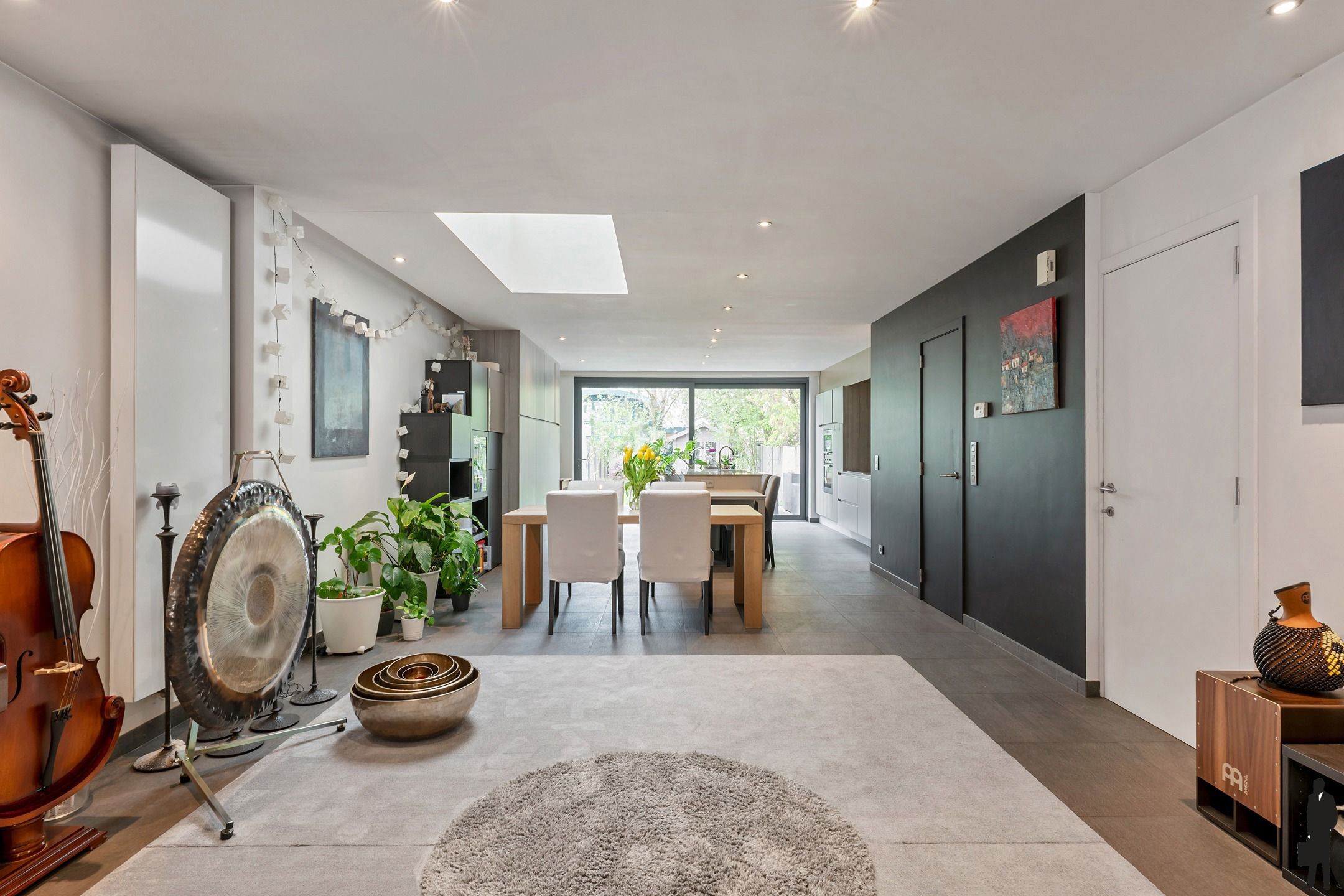 Prachtige woning met tuin op een toplocatie foto 2