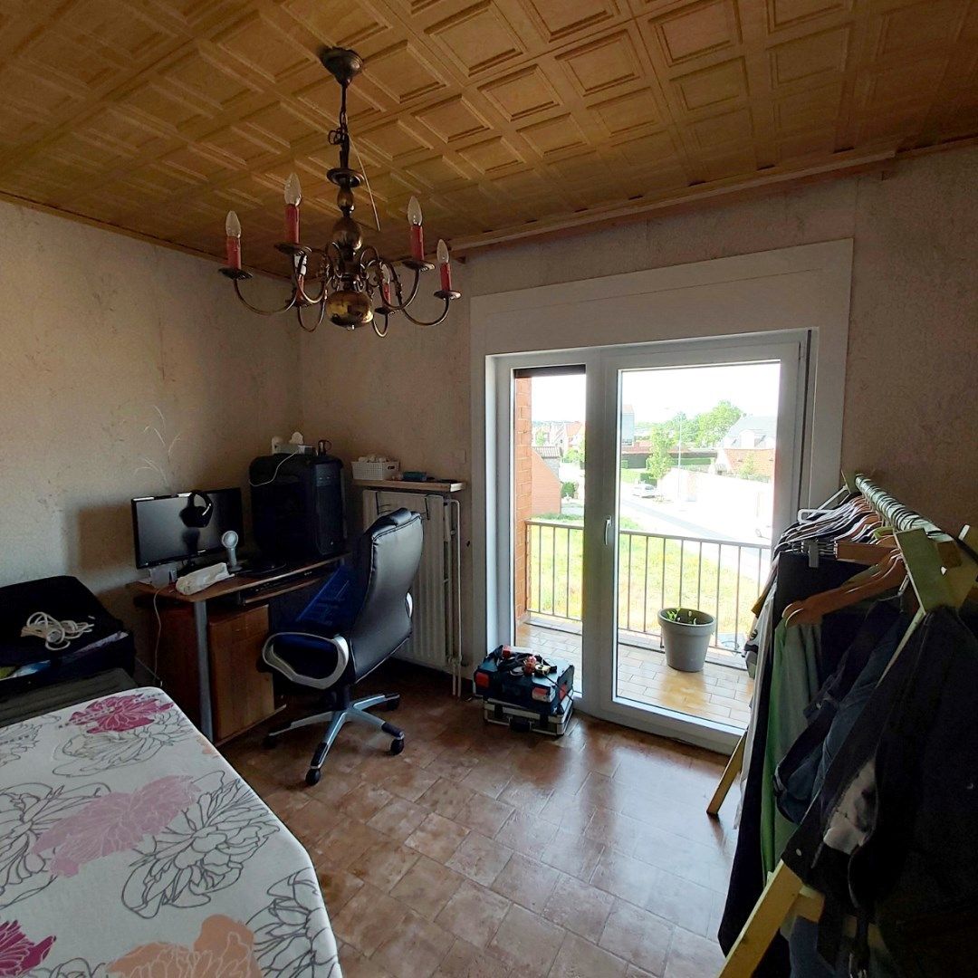 Verzorgd appartement met twee slaapkamers en garagebox. foto 11