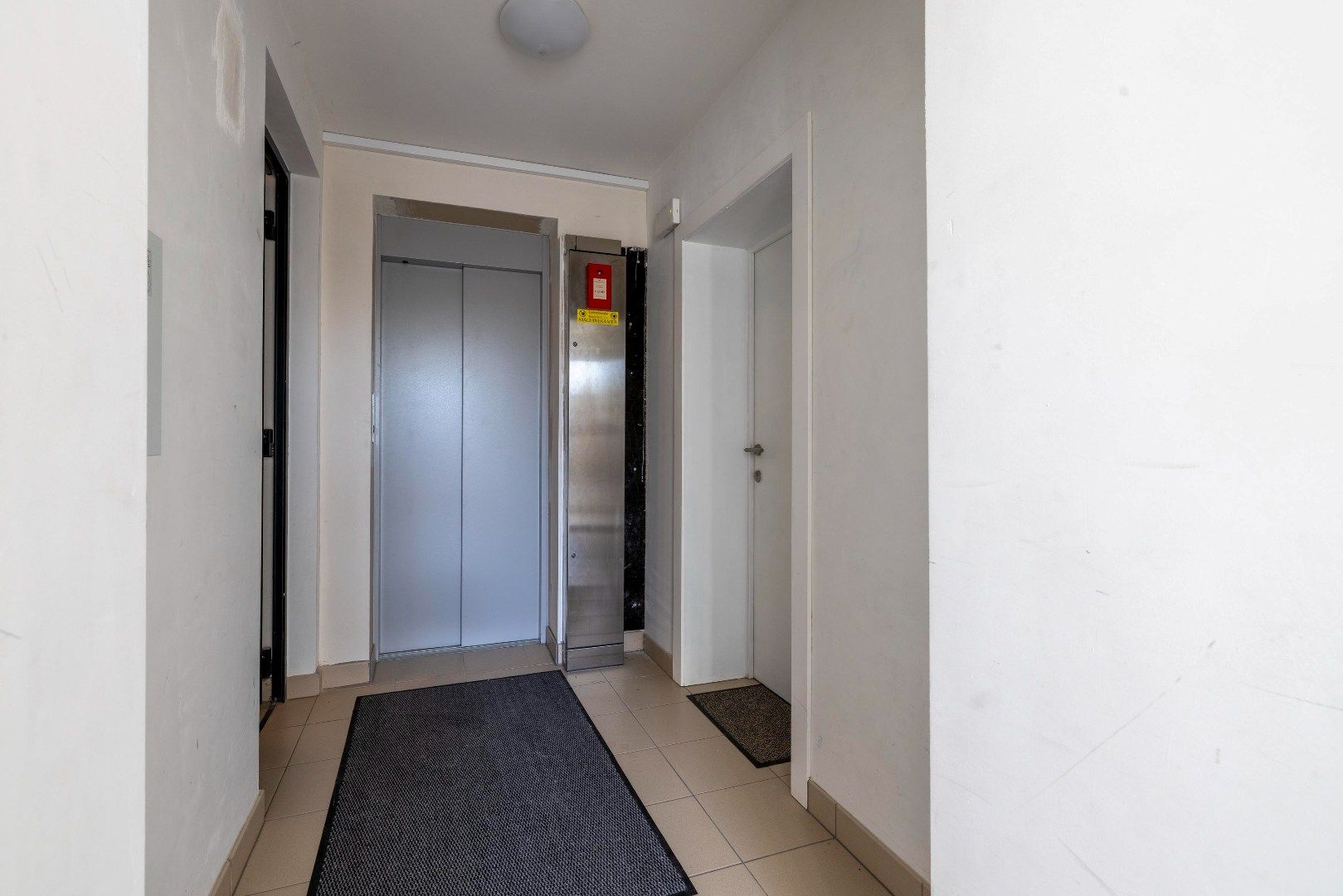 Super gezellig duplex app met 1 slk, klein terrasje en autostaanplaats  foto 17