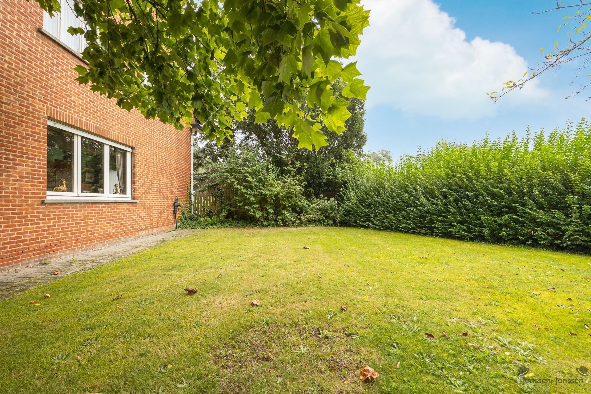 Charmente, karaktervolle ruime woning, 5 slaapkamers, garage met ruime omheinde tuin te Tremelo. foto 30