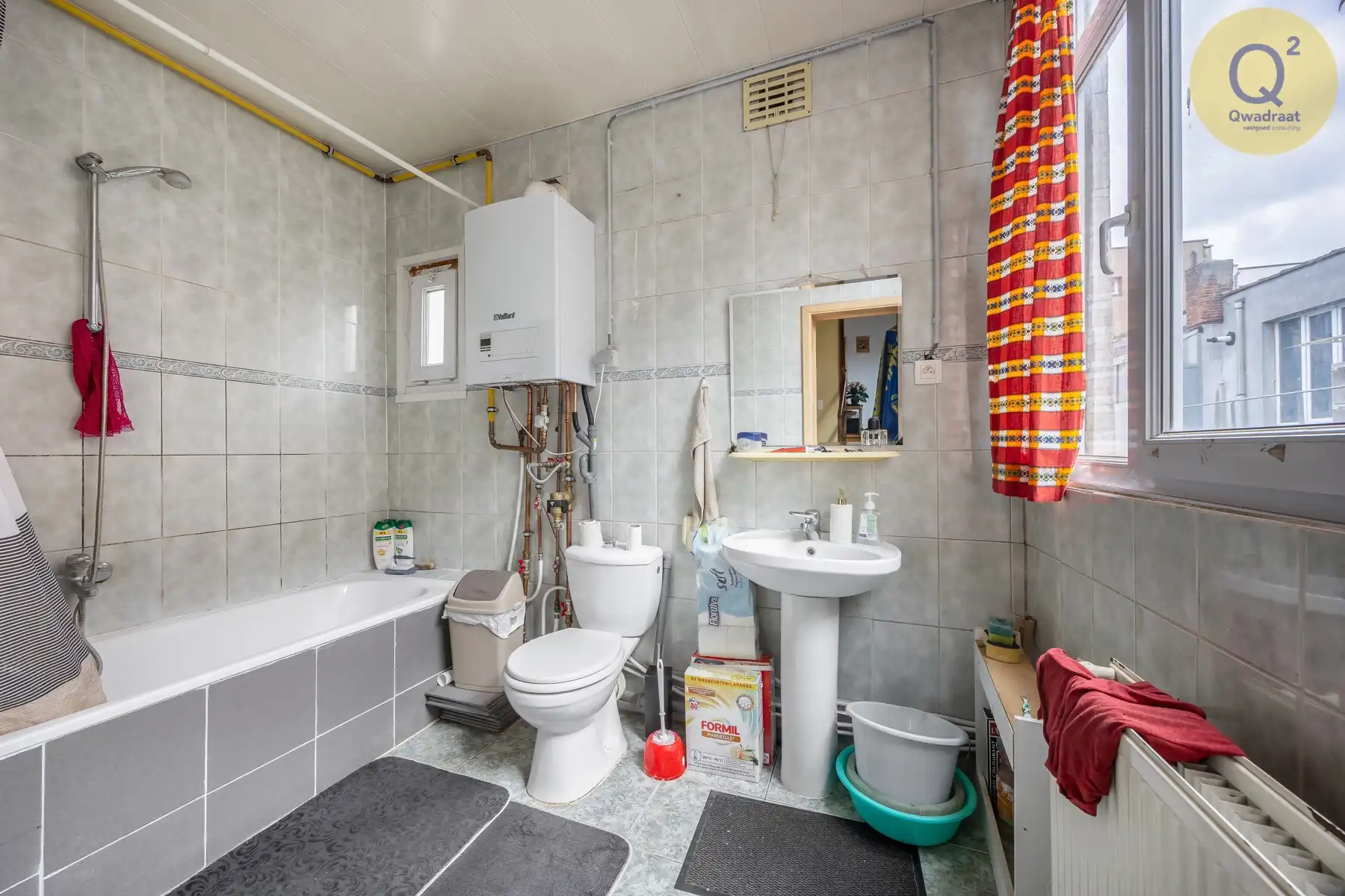 huis met 6 slpks, 2 badkamers, 2 keukens en stadstuintje foto 12