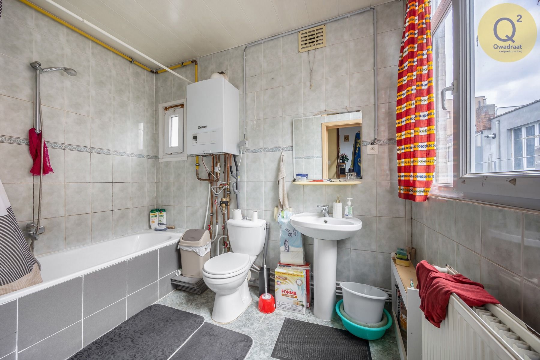 huis met 6 slpks, 2 badkamers, 2 keukens en stadstuintje foto 12